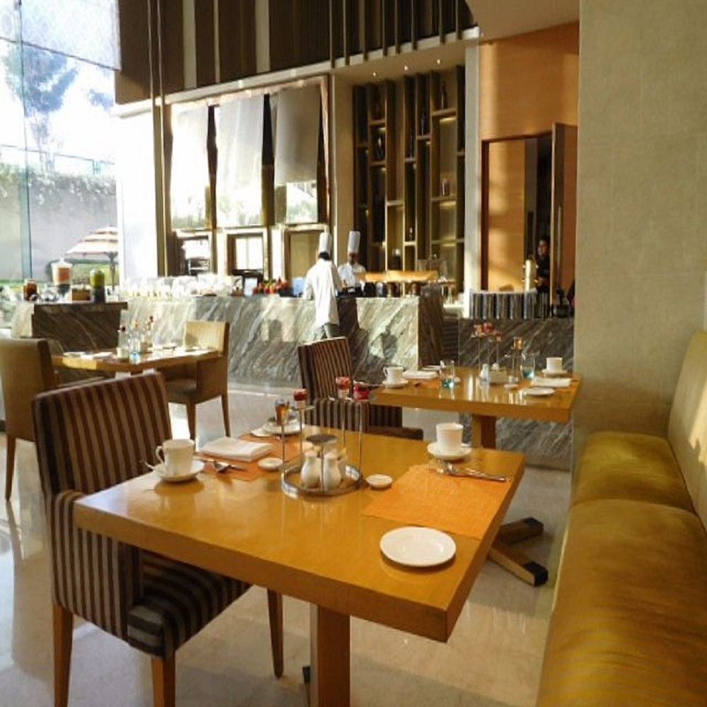 Cafe 77 East