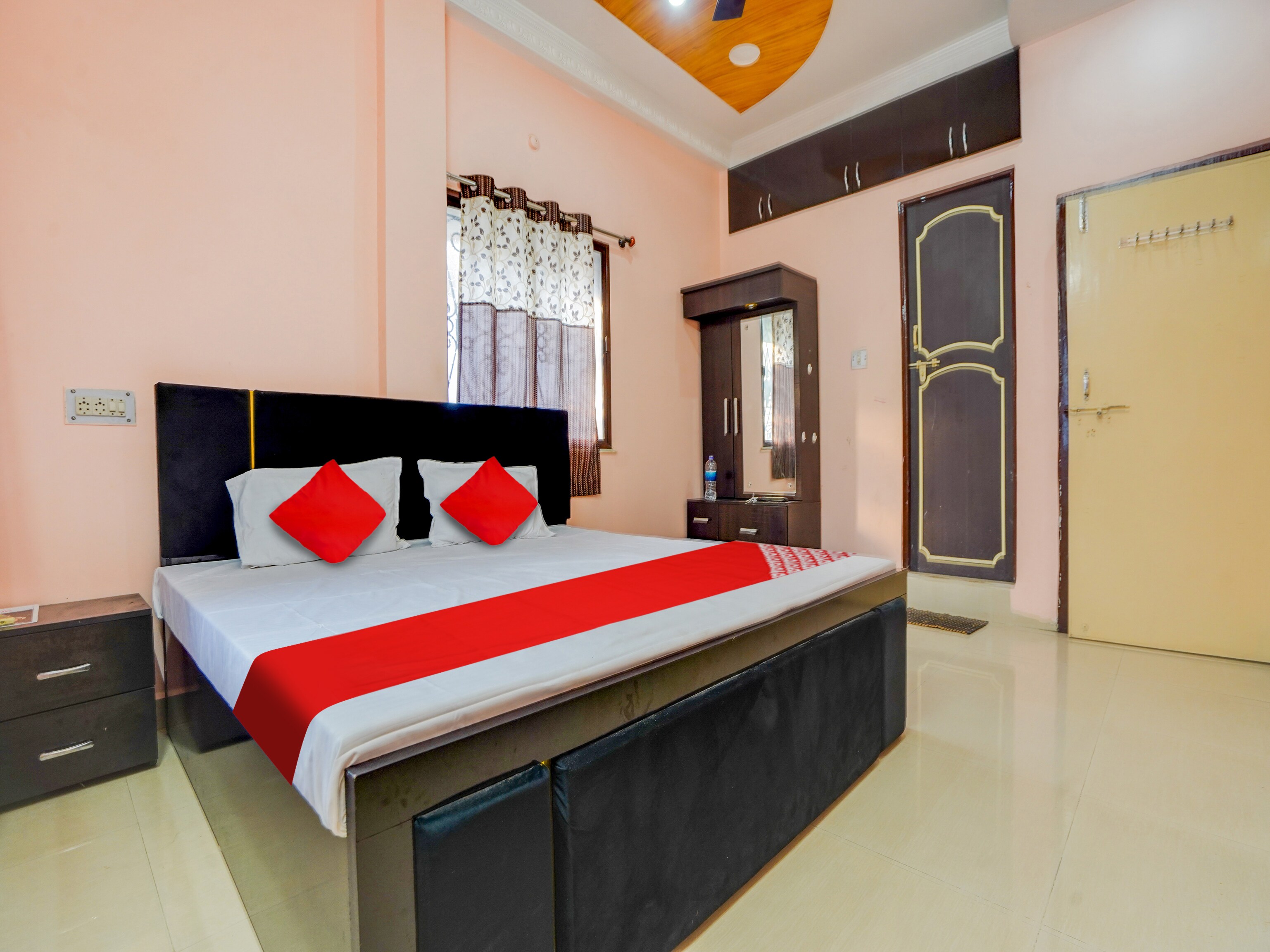 oyo flagship hotel 69 stays