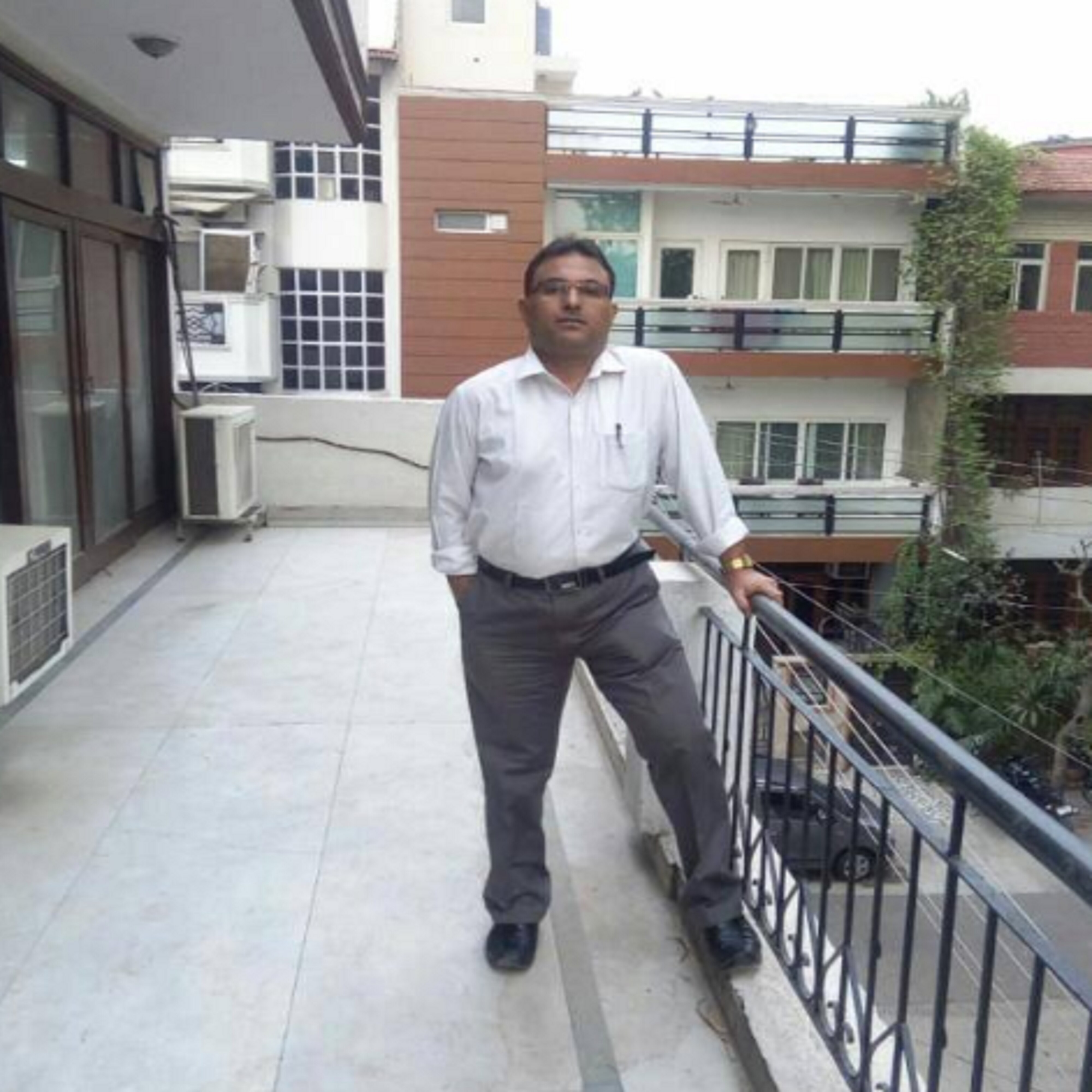 Lakeview Apartment 𝗕𝗢𝗢𝗞 Kolkata Apartment 𝘄𝗶𝘁𝗵 𝗙𝗥𝗘𝗘 𝗖𝗮𝗻𝗰𝗲𝗹𝗹𝗮𝘁𝗶𝗼𝗻