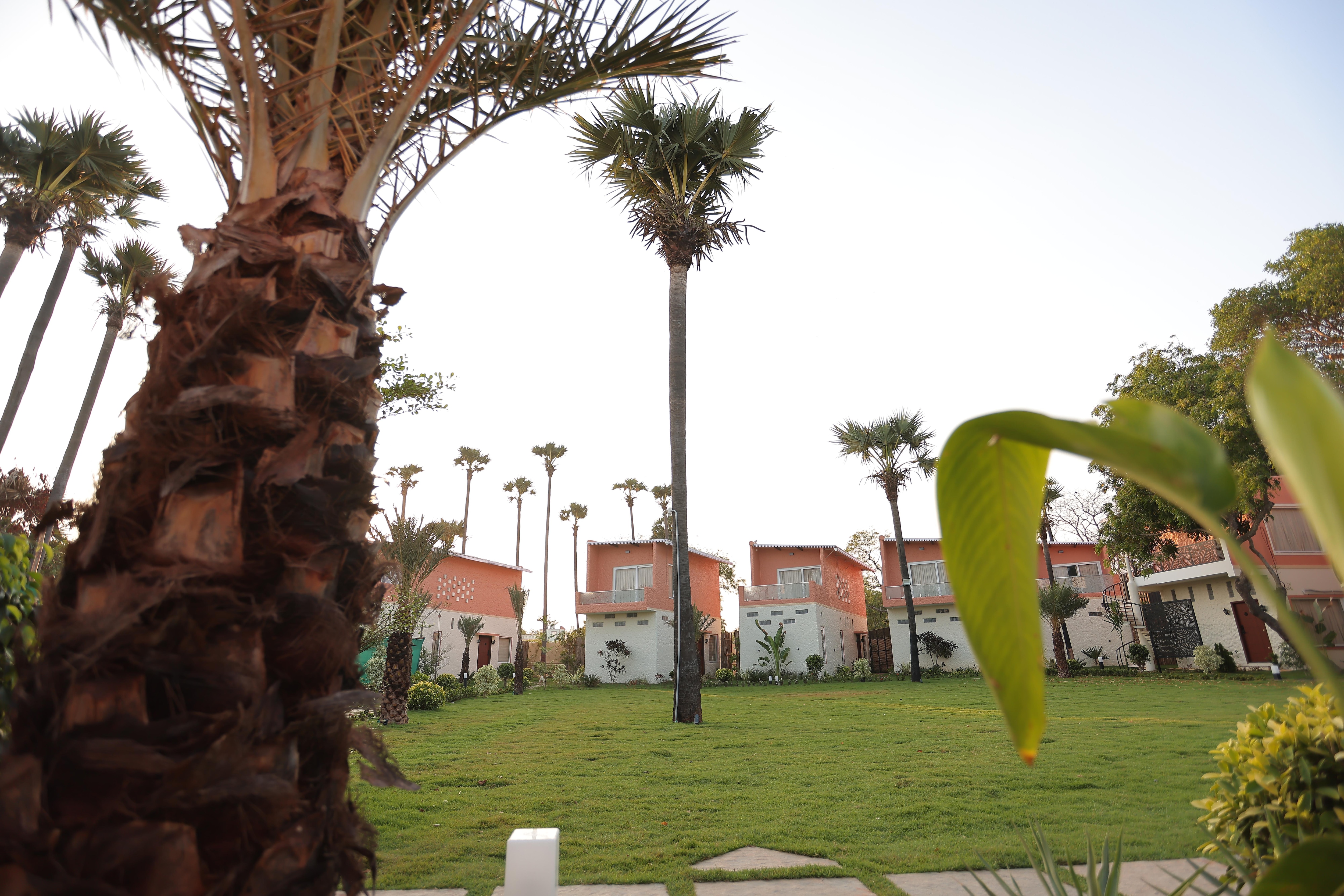 PALM PARADISE BEACH RESORT