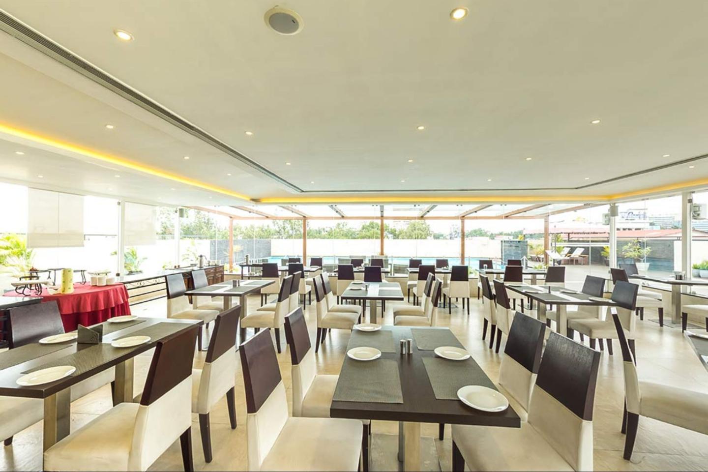 Grand Magrath Dining