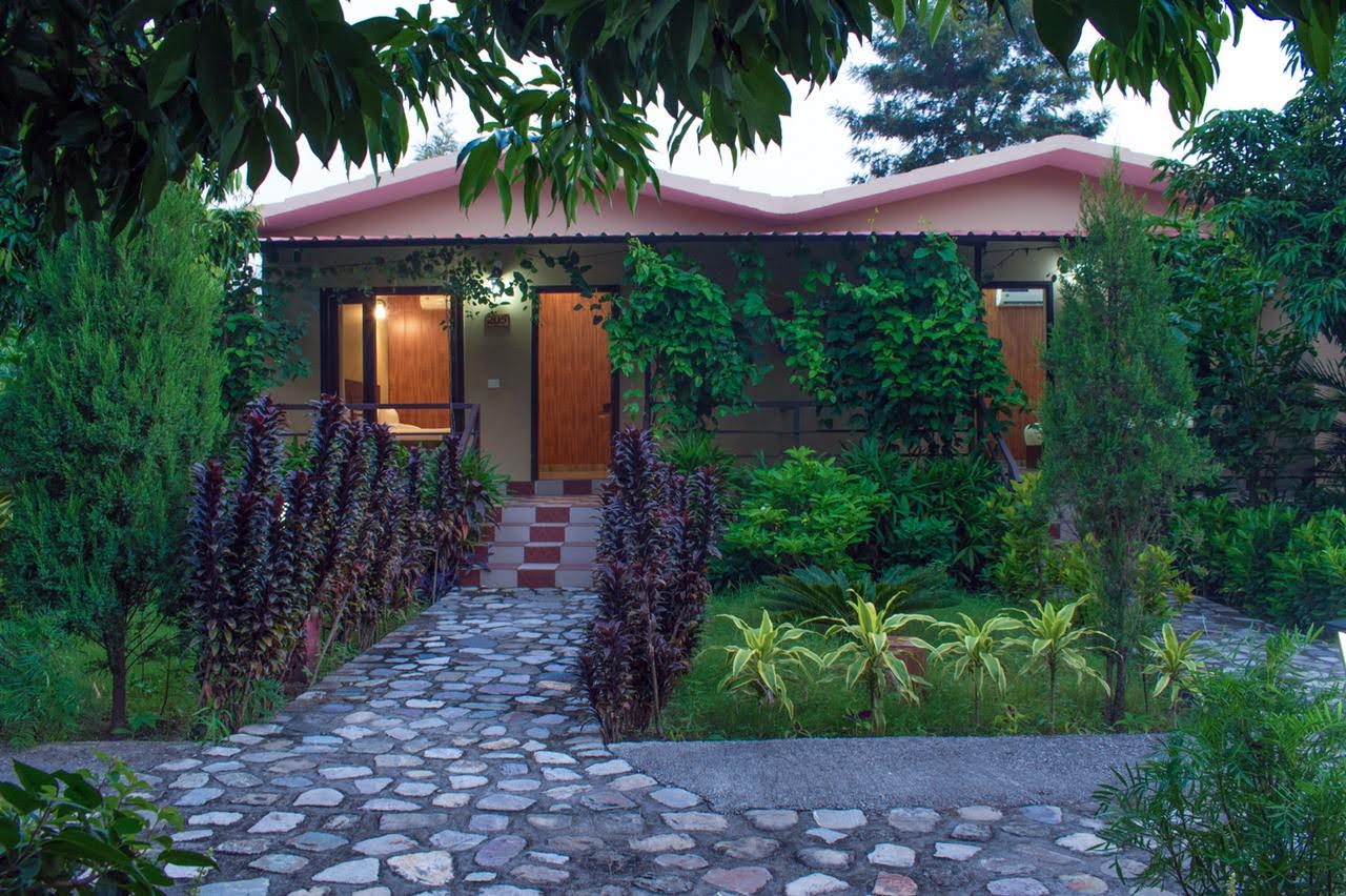 Corbett Tigers n Trees - Exterior