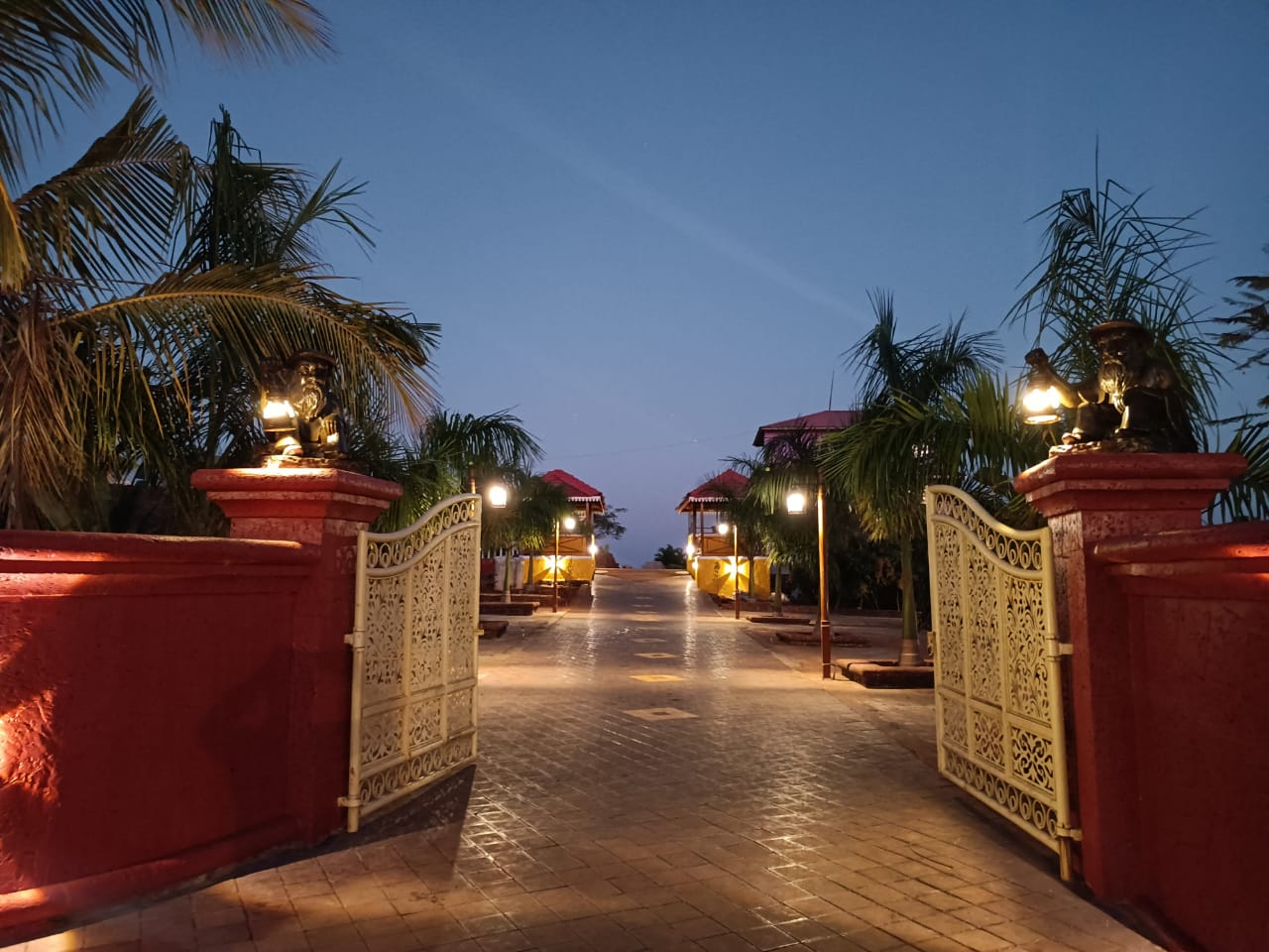 Malwan Cottage Rsort The Nanny Grand Holiday Resort Malvan - Reviews, Photos & Offer