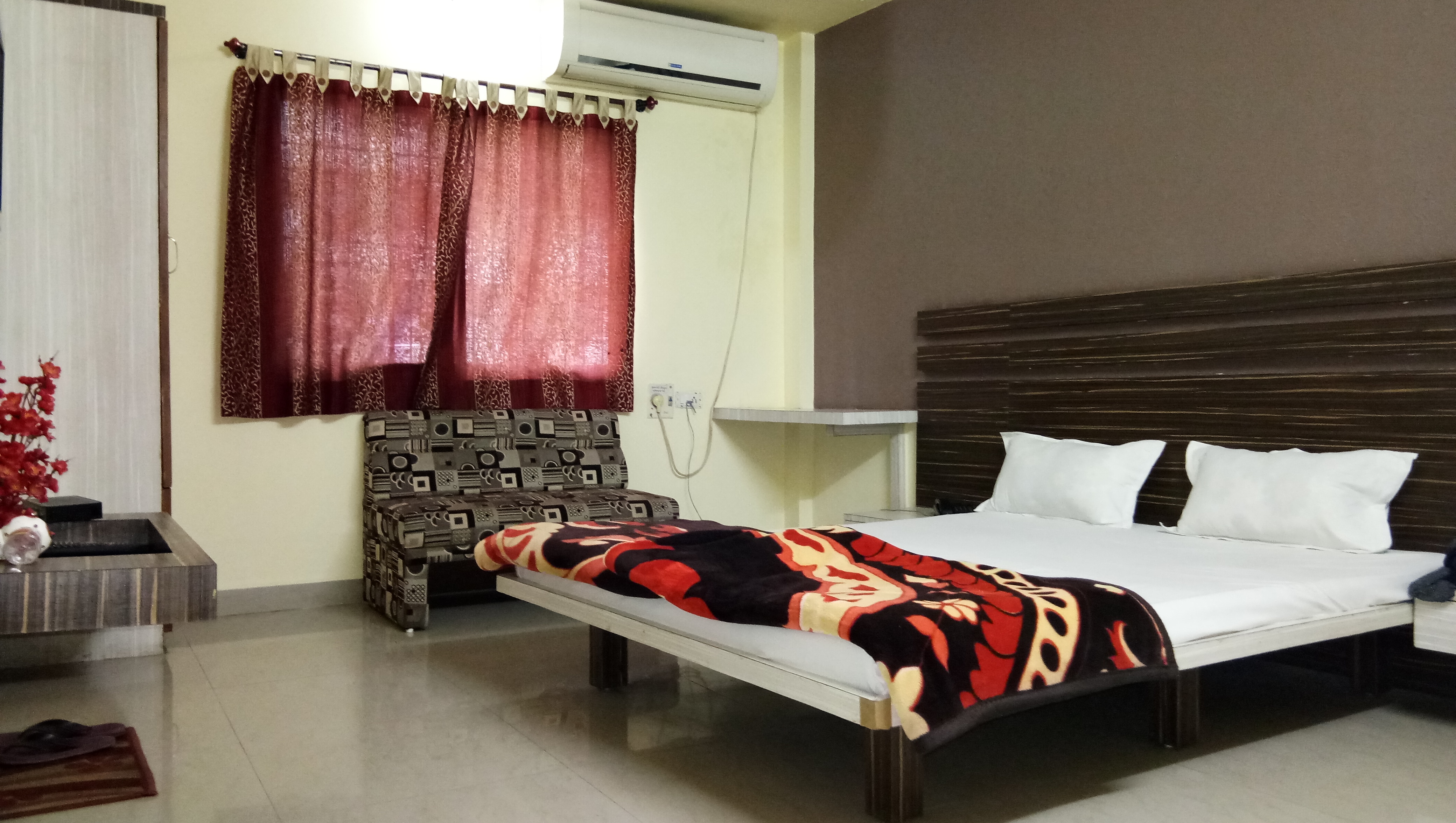 HOTEL LOTUS Chandrapur INR 333 OFF ( ̶1̶2̶3̶5̶ ) 𝐏𝐡𝐨𝐭𝐨𝐬 & 𝐑𝐞𝐯𝐢𝐞𝐰𝐬