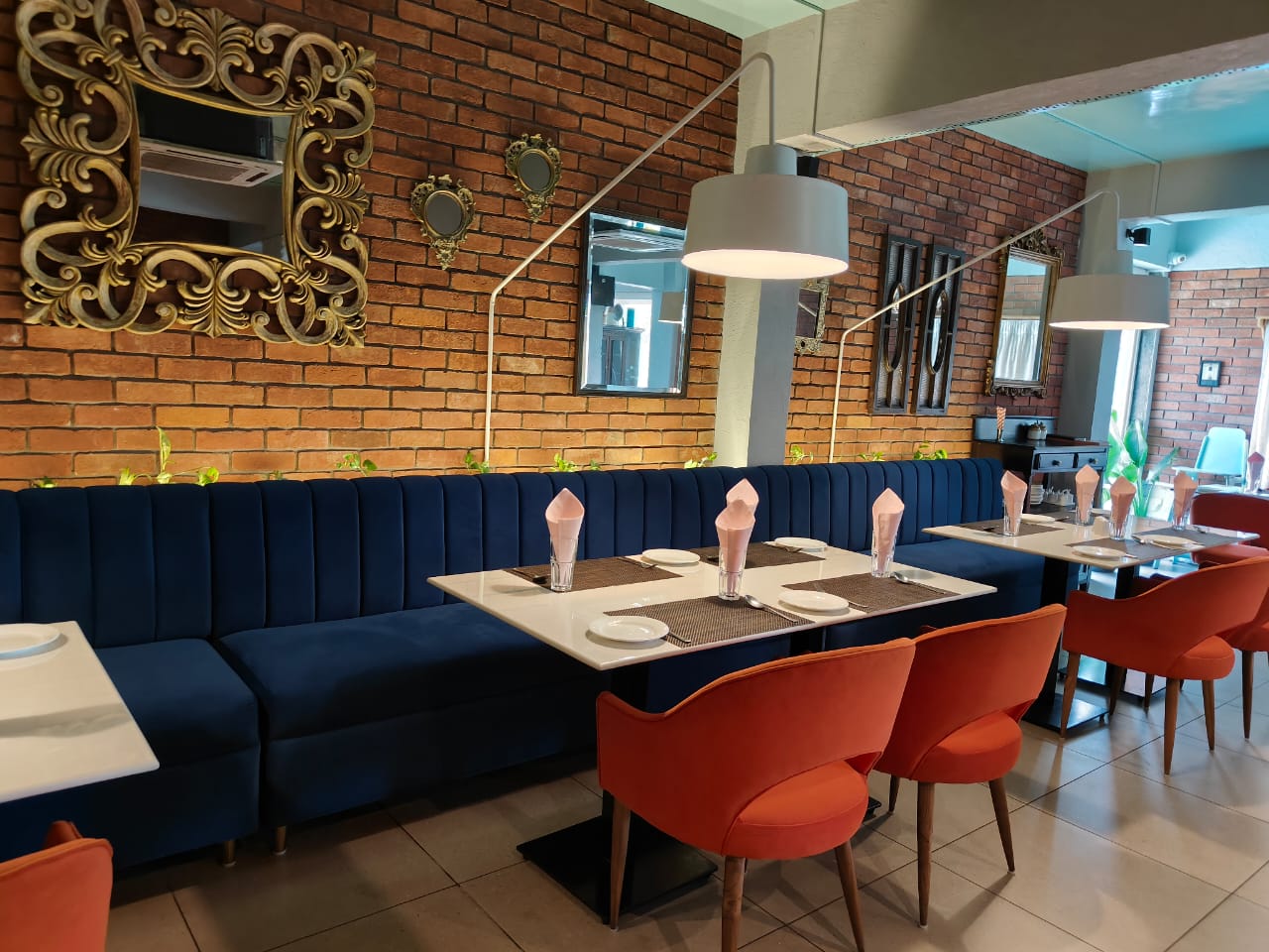 SEVENTEEN DEGREES RESTAURANT