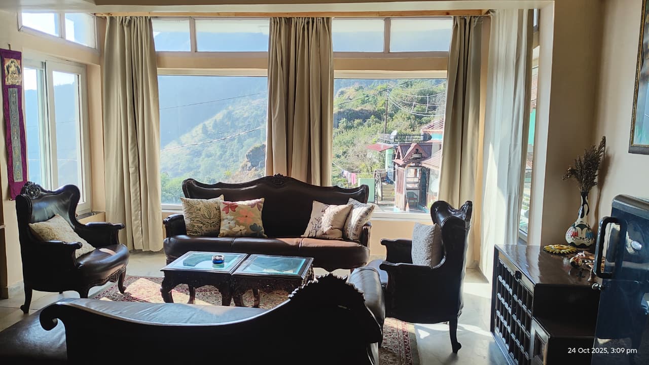 The Glass House Nainital 𝗕𝗢𝗢𝗞 Nainital Apartment - Hidden Penthouse Apartment In Nainital