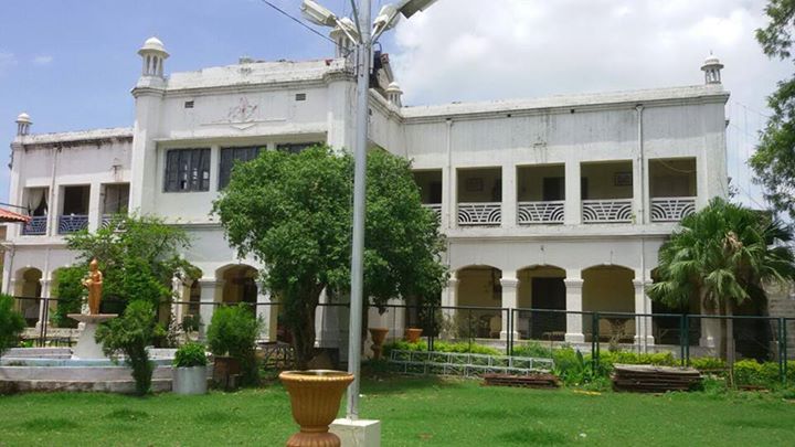 Address of DADA MAHARAJ PALACE - Hotel in Datia