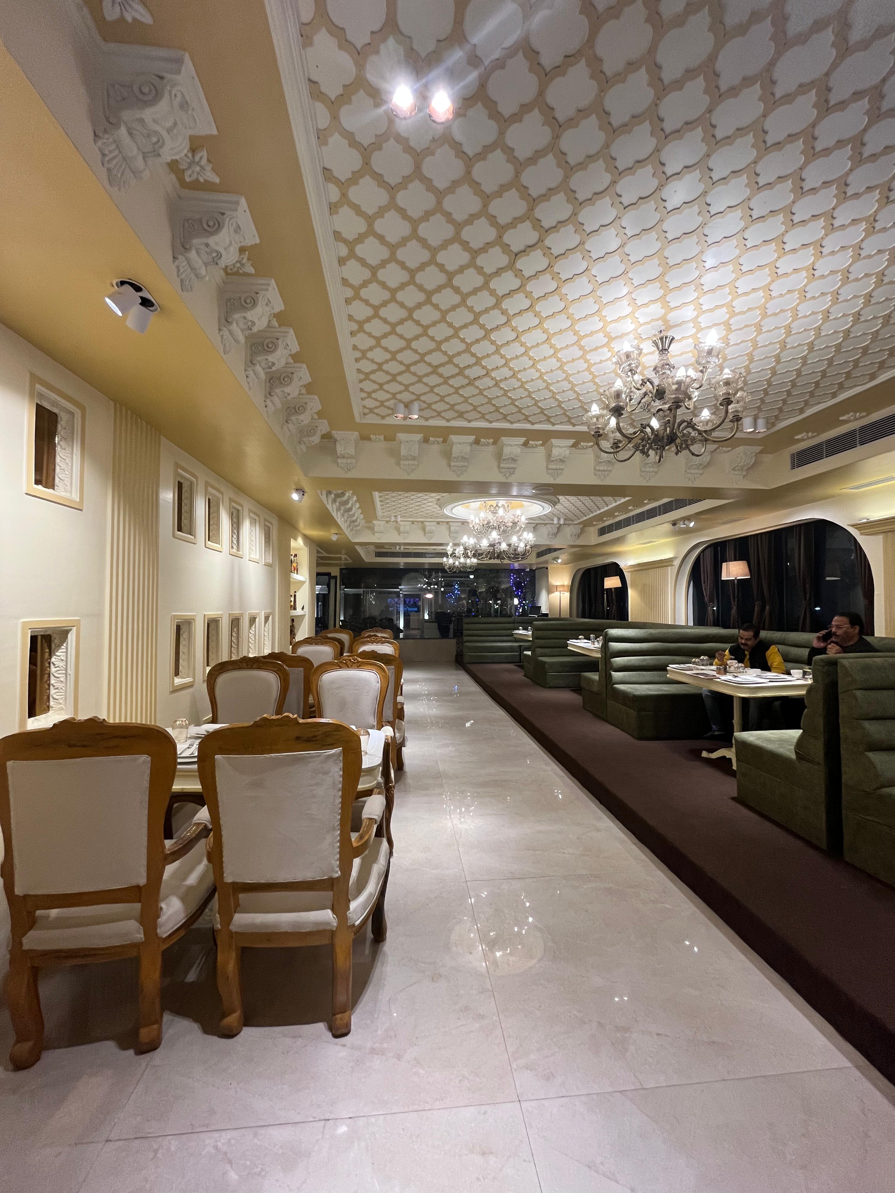 Pisces Restaurant & Cafe