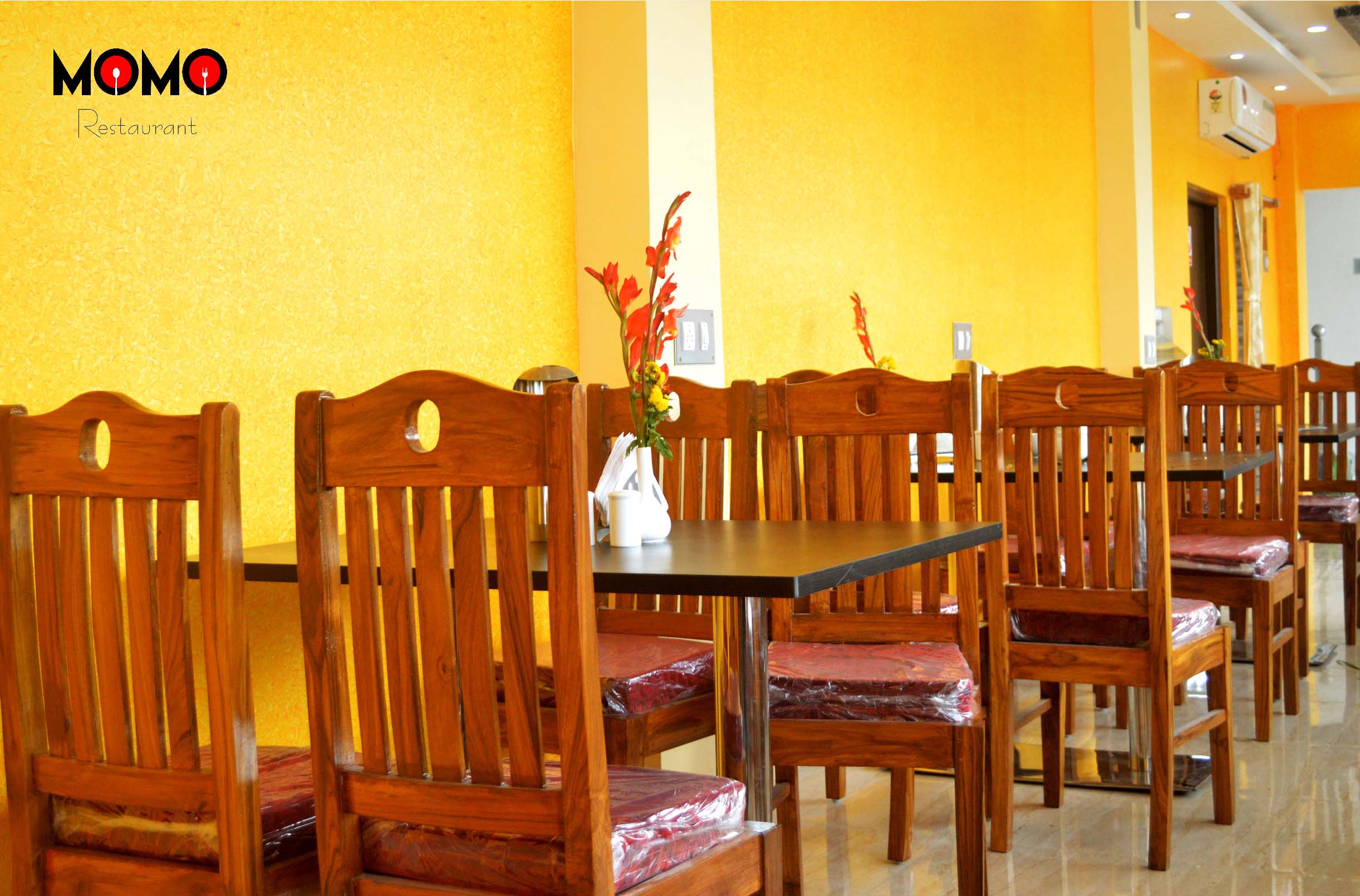 Momo Restaurant