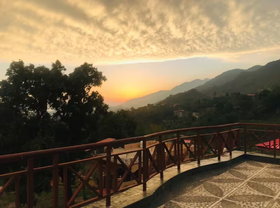 The Wood Stock Farm Stay at Rajpur Villa Dehradun | Book Hotel with Up ...