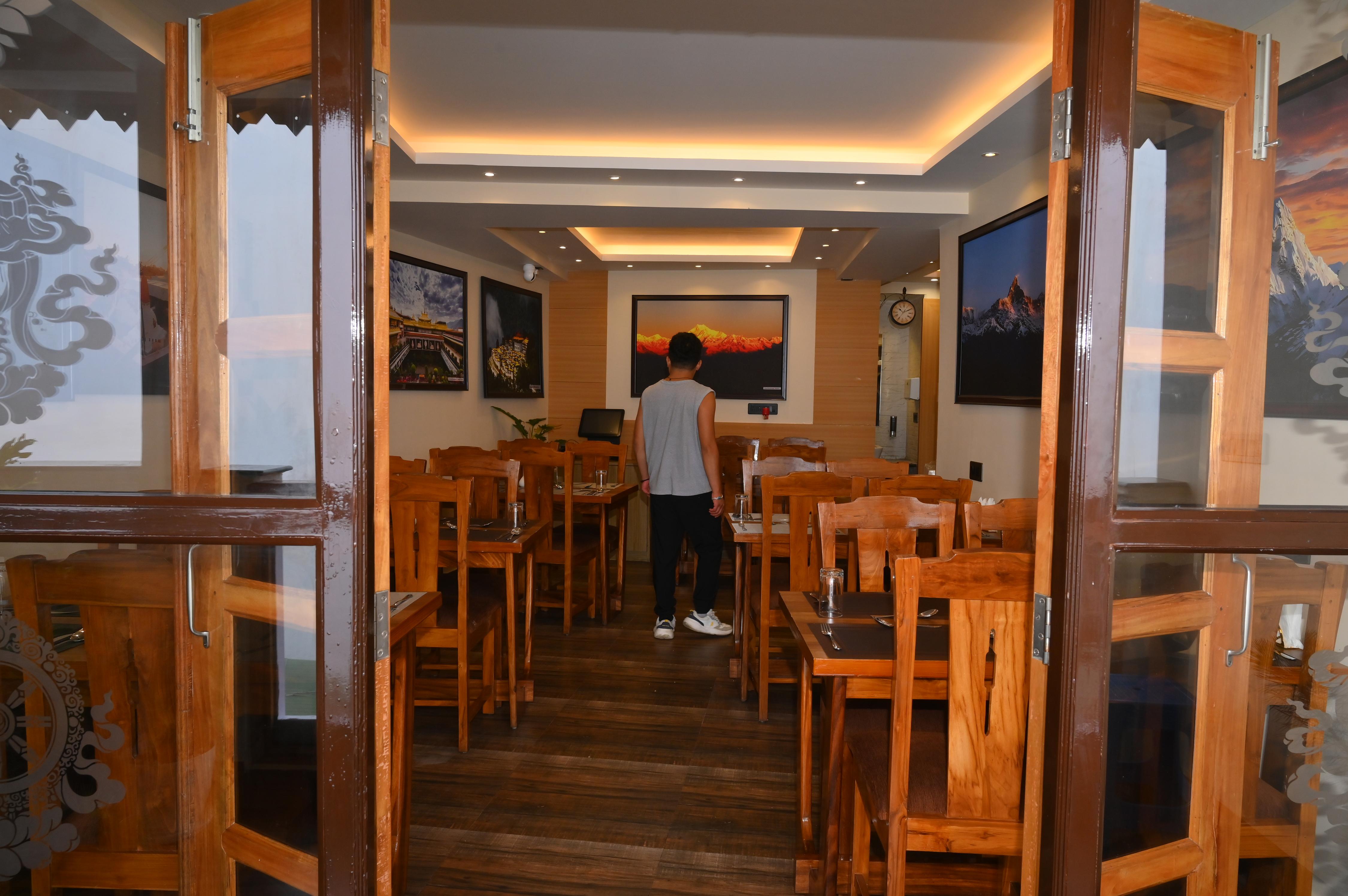 hotel in house restruant