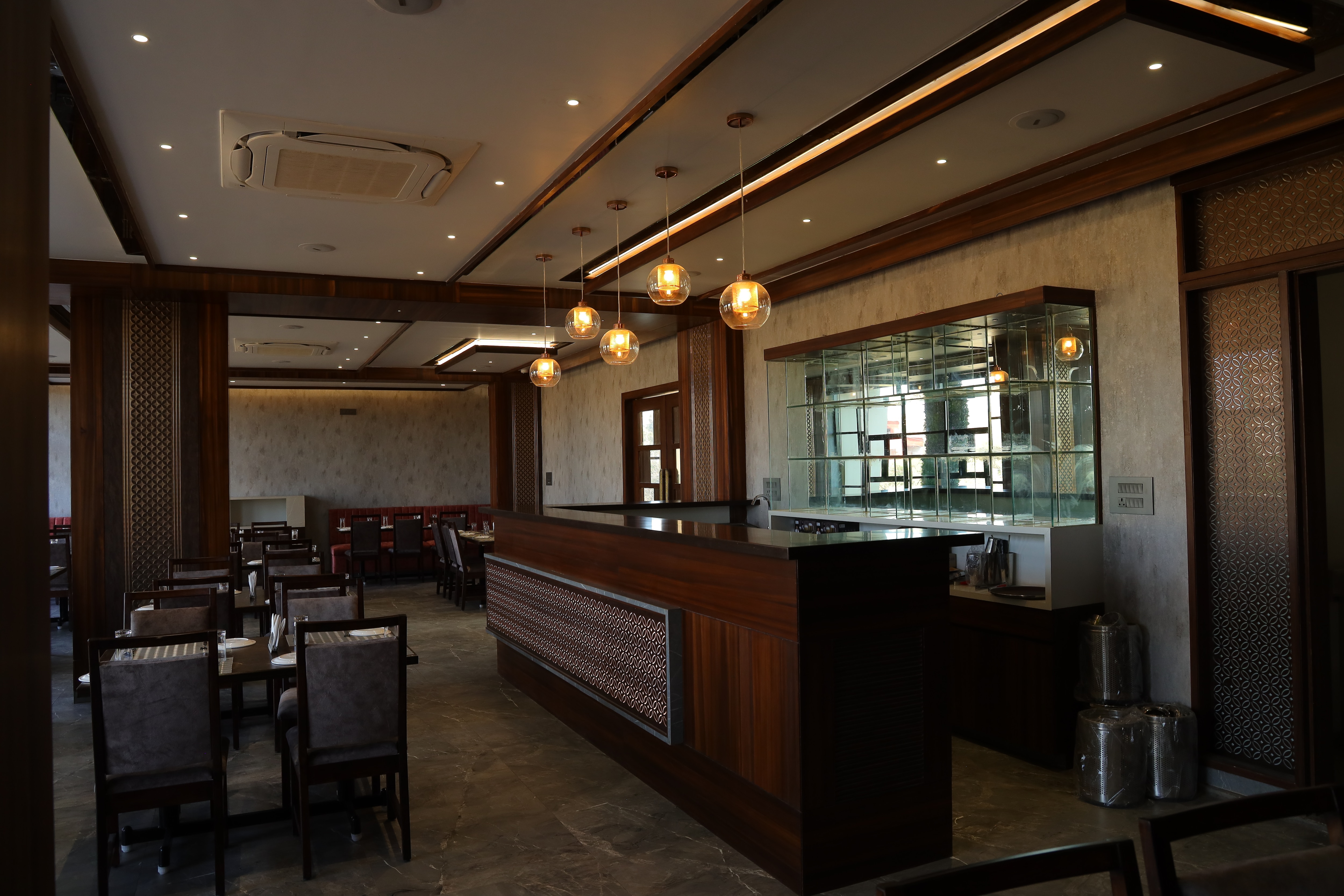 Triple Nine Bar And Restaurant