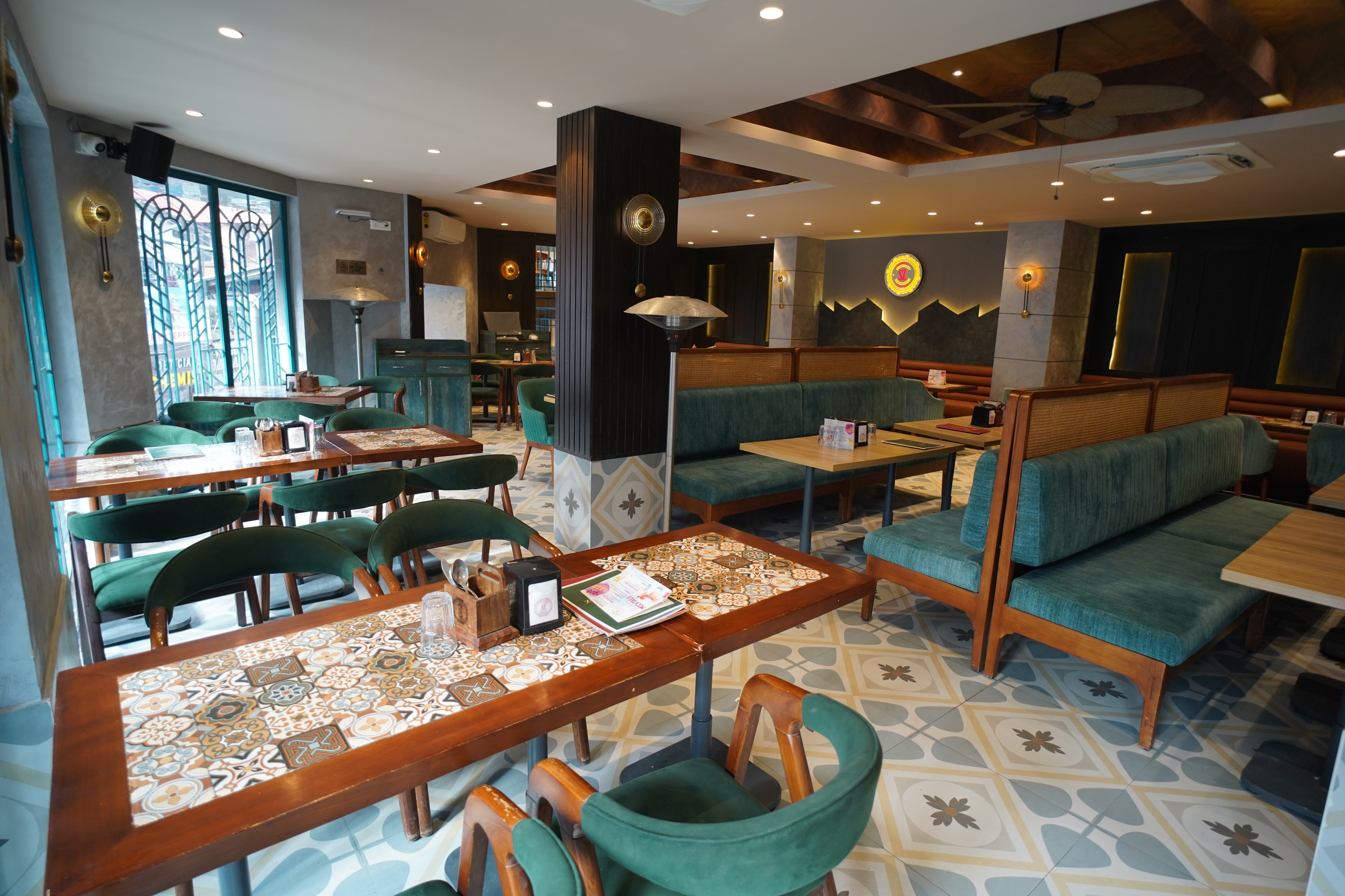 SANDOZ CAFE