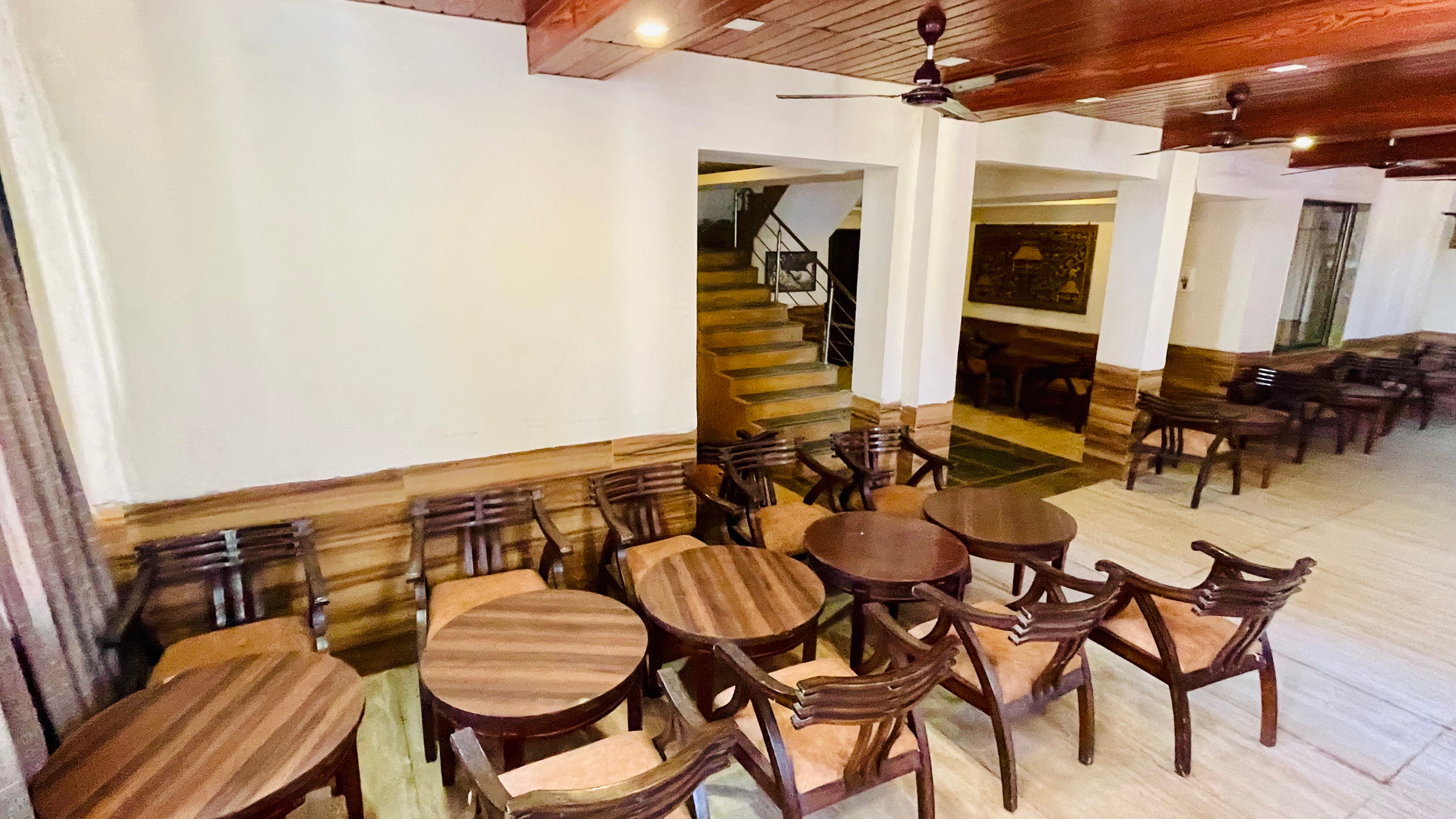 Cafe' De Royal