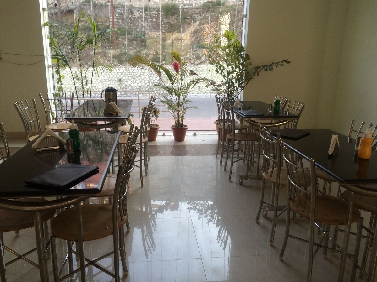 Cafe Rosetree