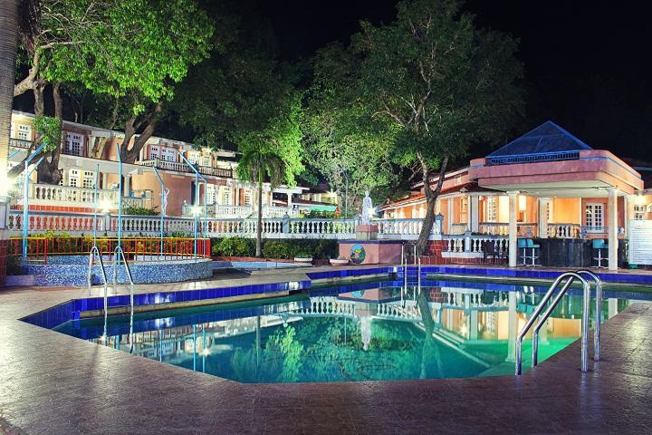 Katta yoshdagi Kavkaz porno