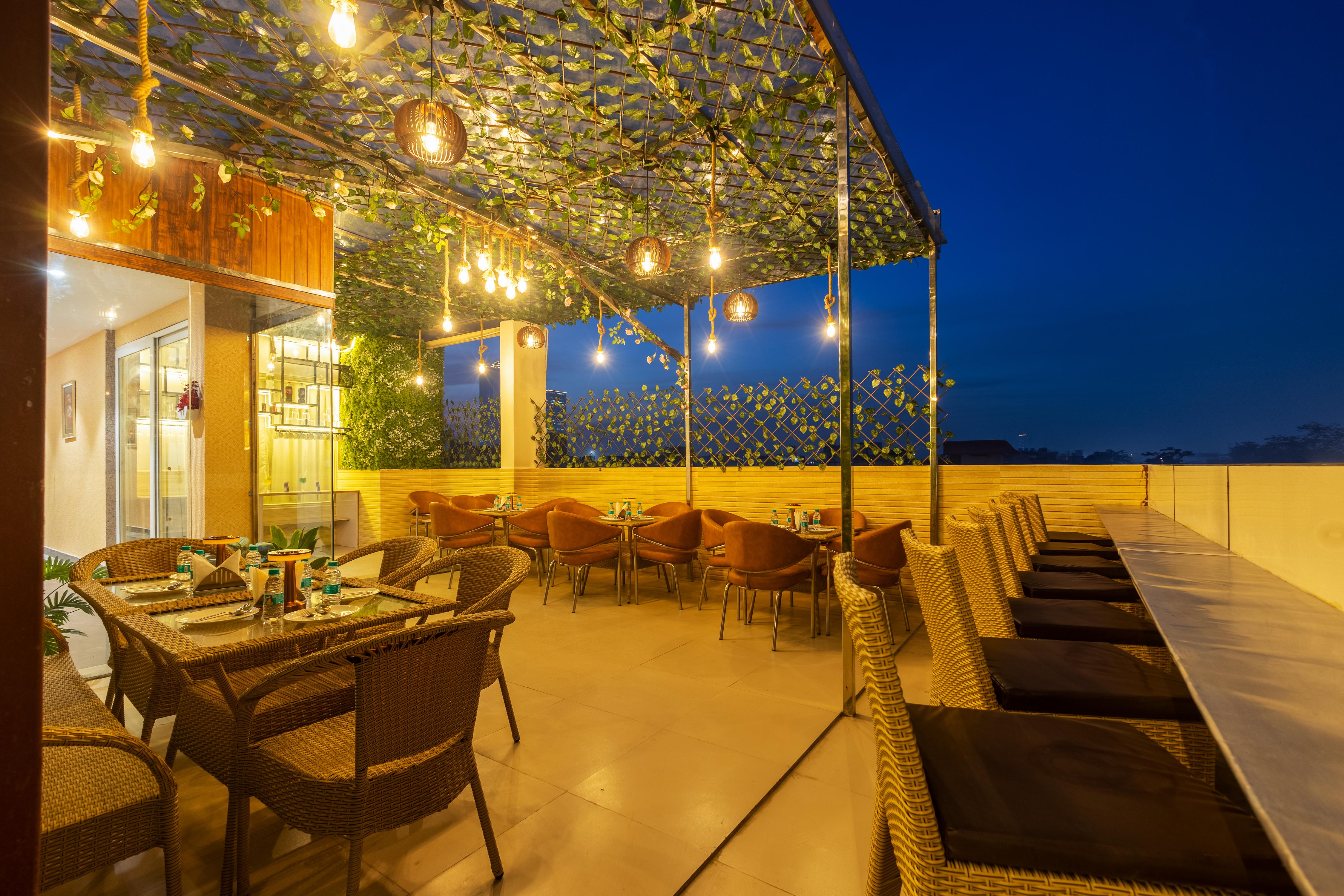 Admire Roof Top Cafe