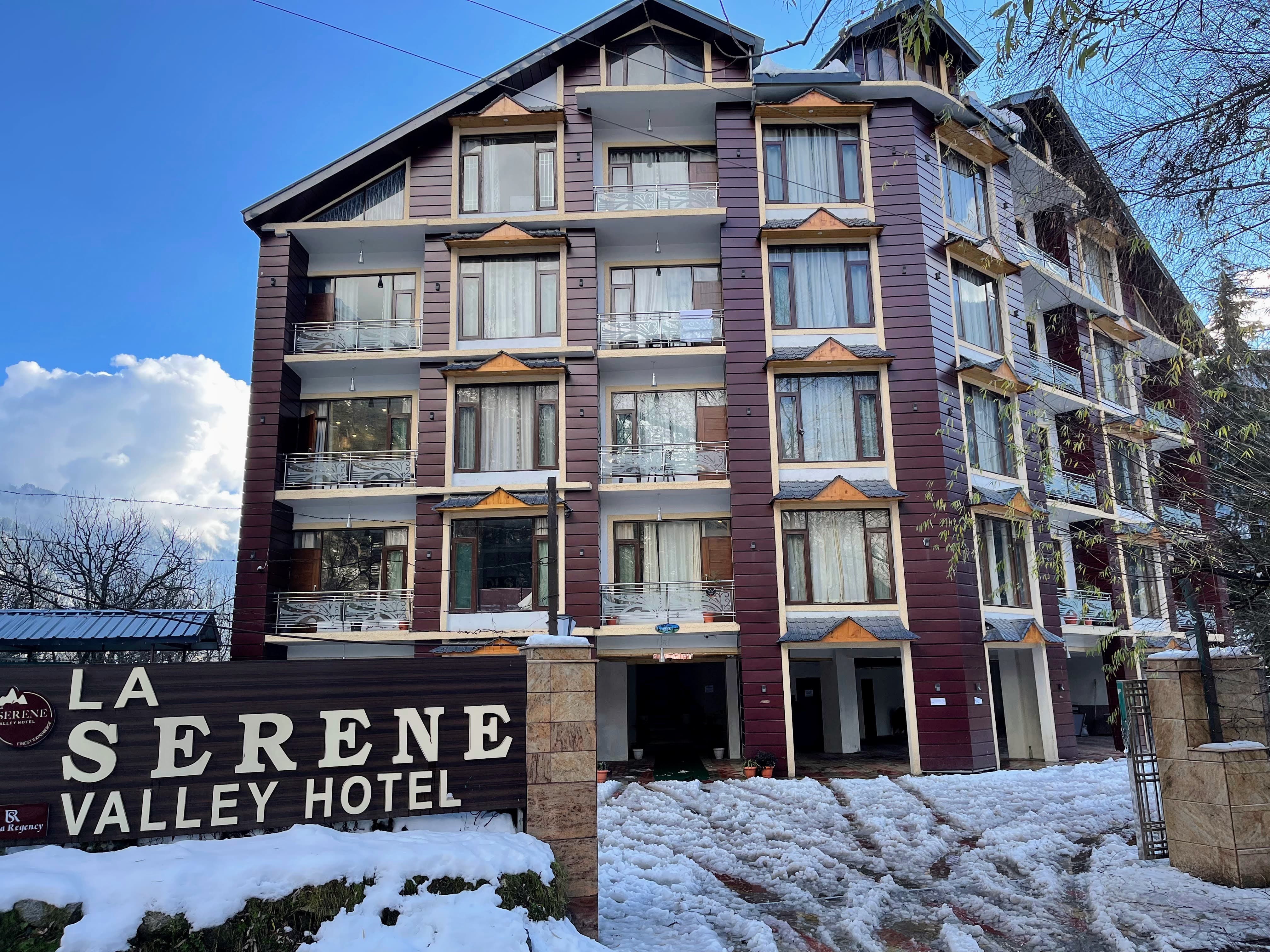 DLS La serene Valley 𝗕𝗢𝗢𝗞 Manali Hotel