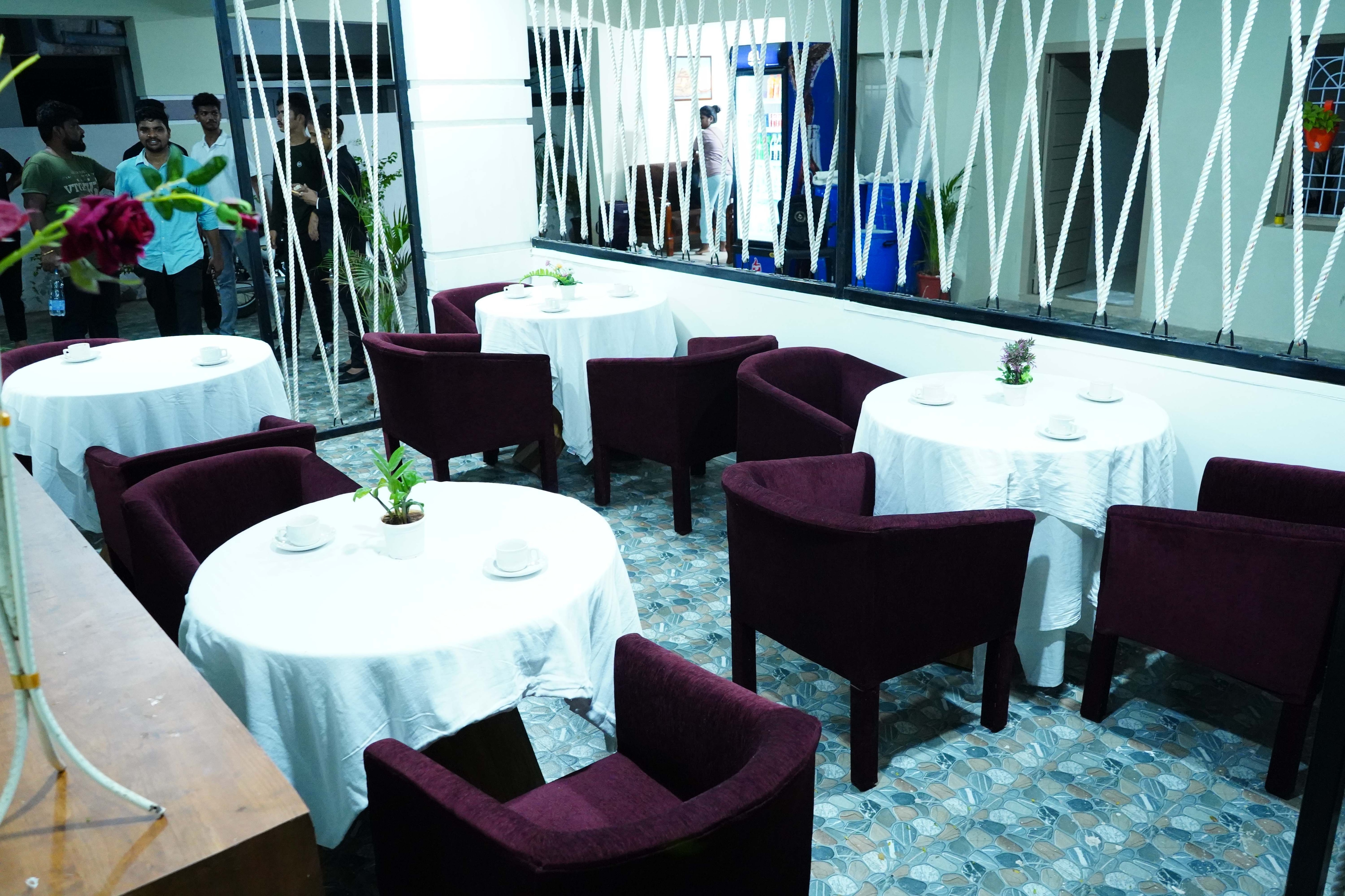 Homey Meadows Restaurant