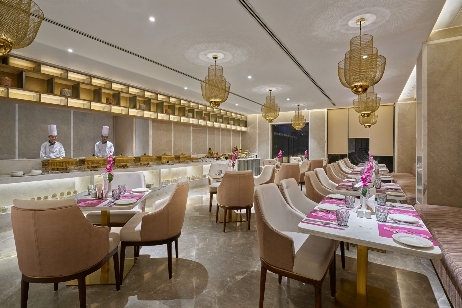 PINXX Kitchen & Lounge