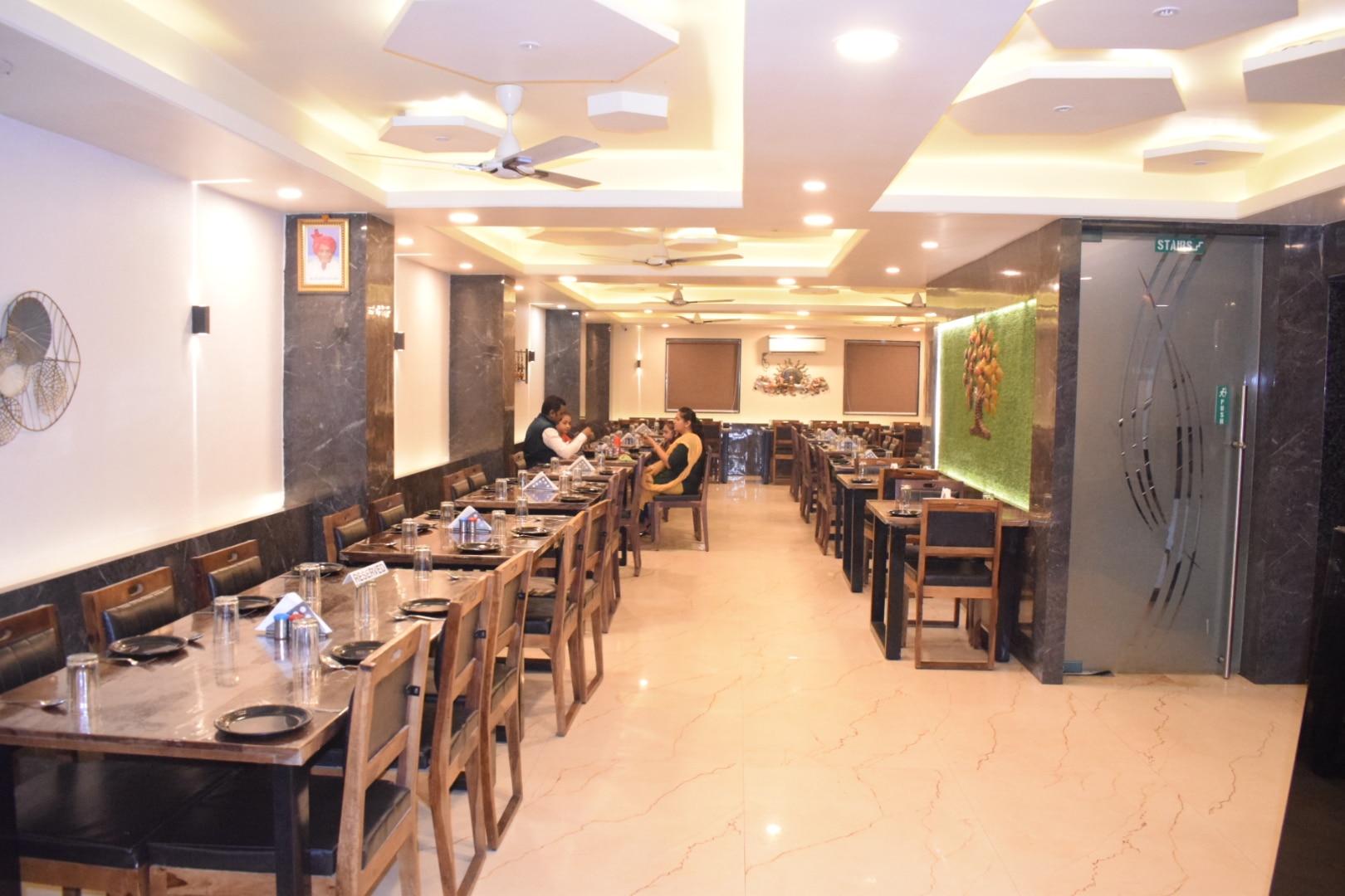 GOPI HOTEL AND RESTAURANT