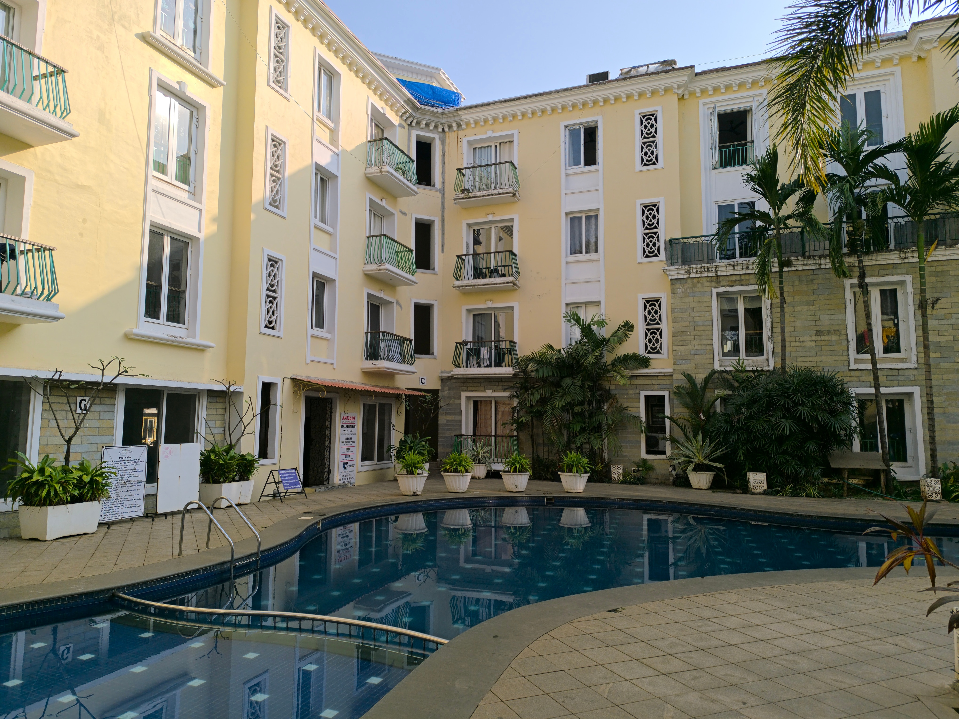 Orraica 103 Pool View 2 BHK Apartment near Baga beach 𝗕𝗢𝗢𝗞 Goa Apartment