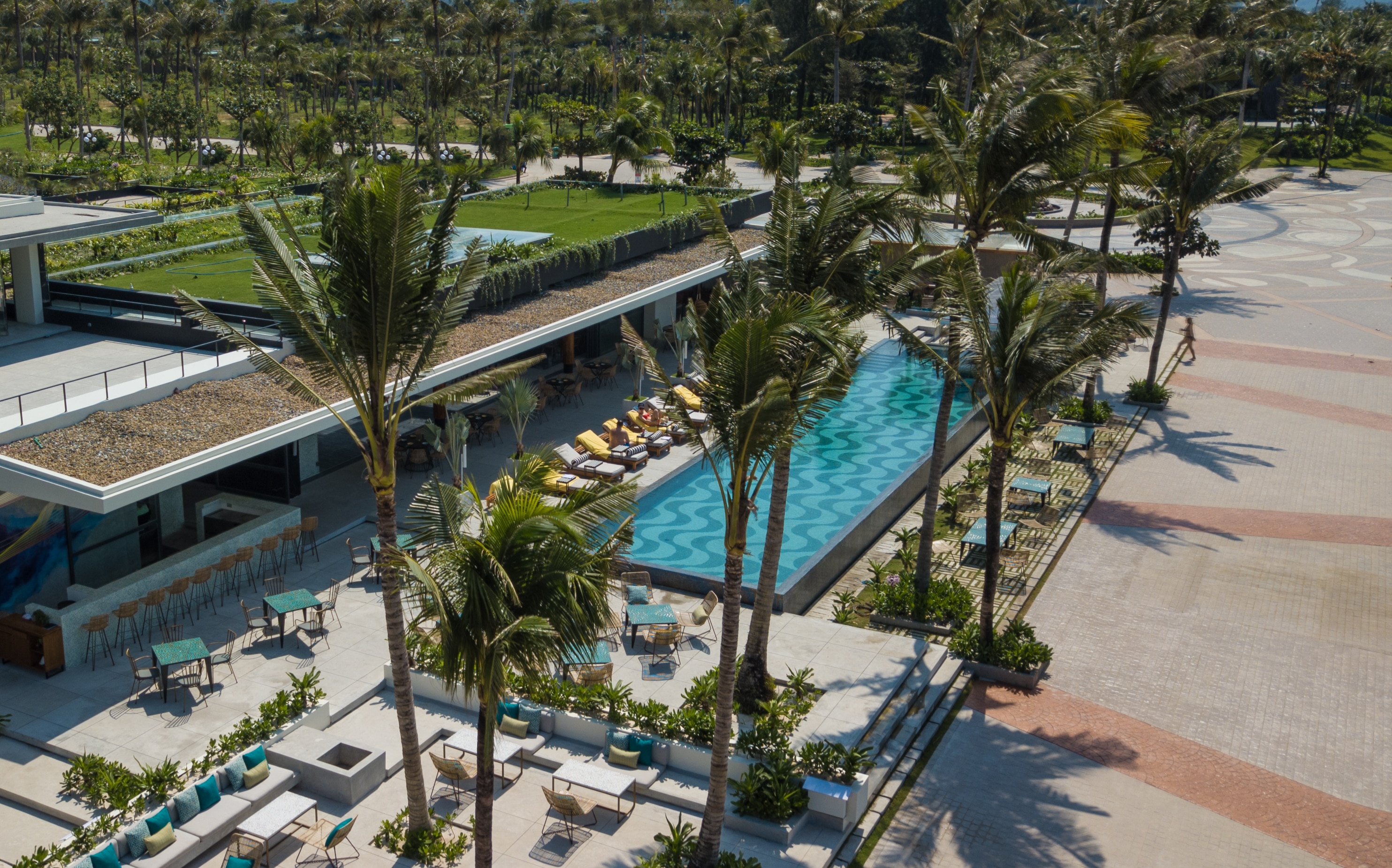 Sailing Club Beach Club