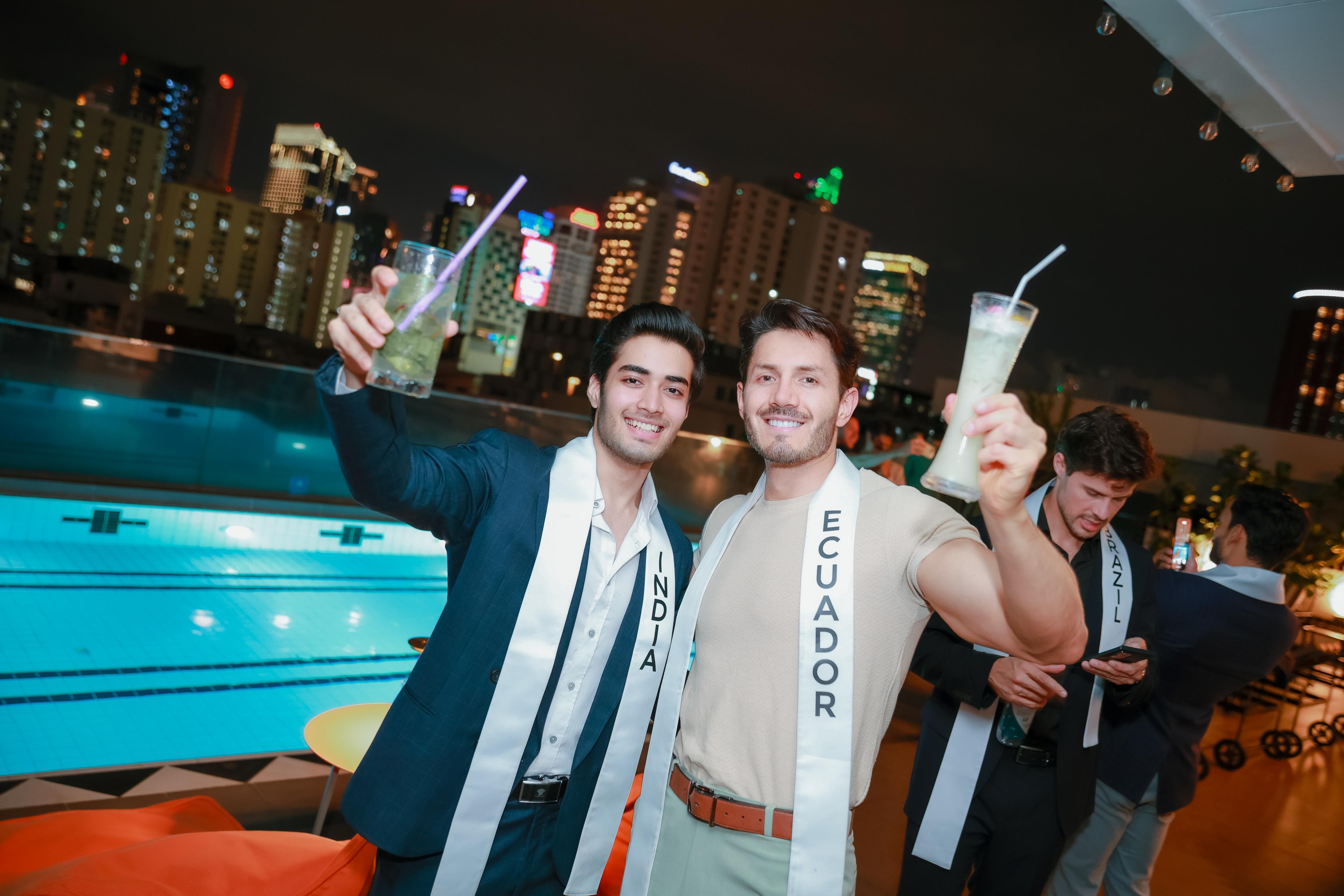 The Drink Pool Bar