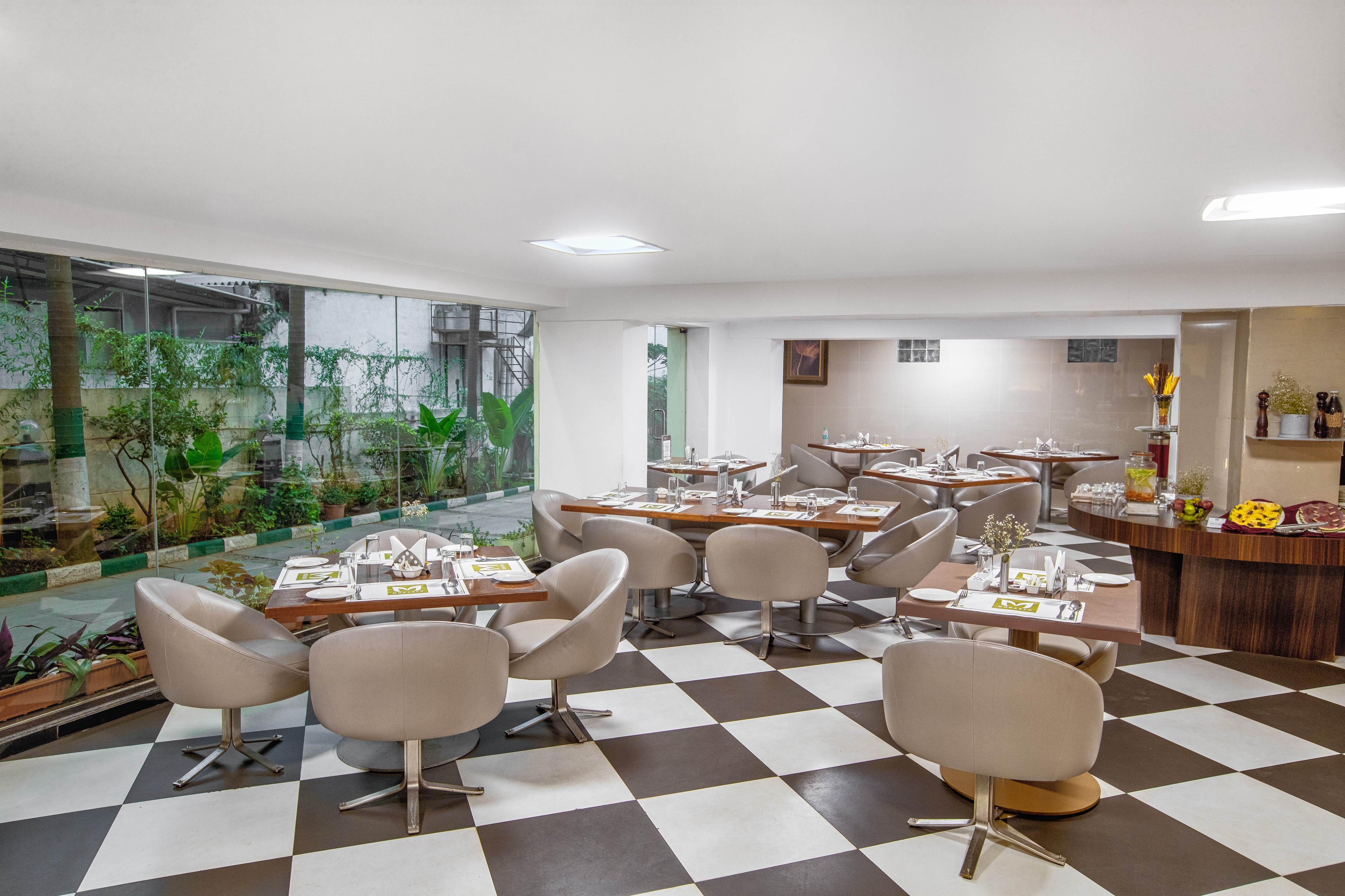 MONARCH CAFE