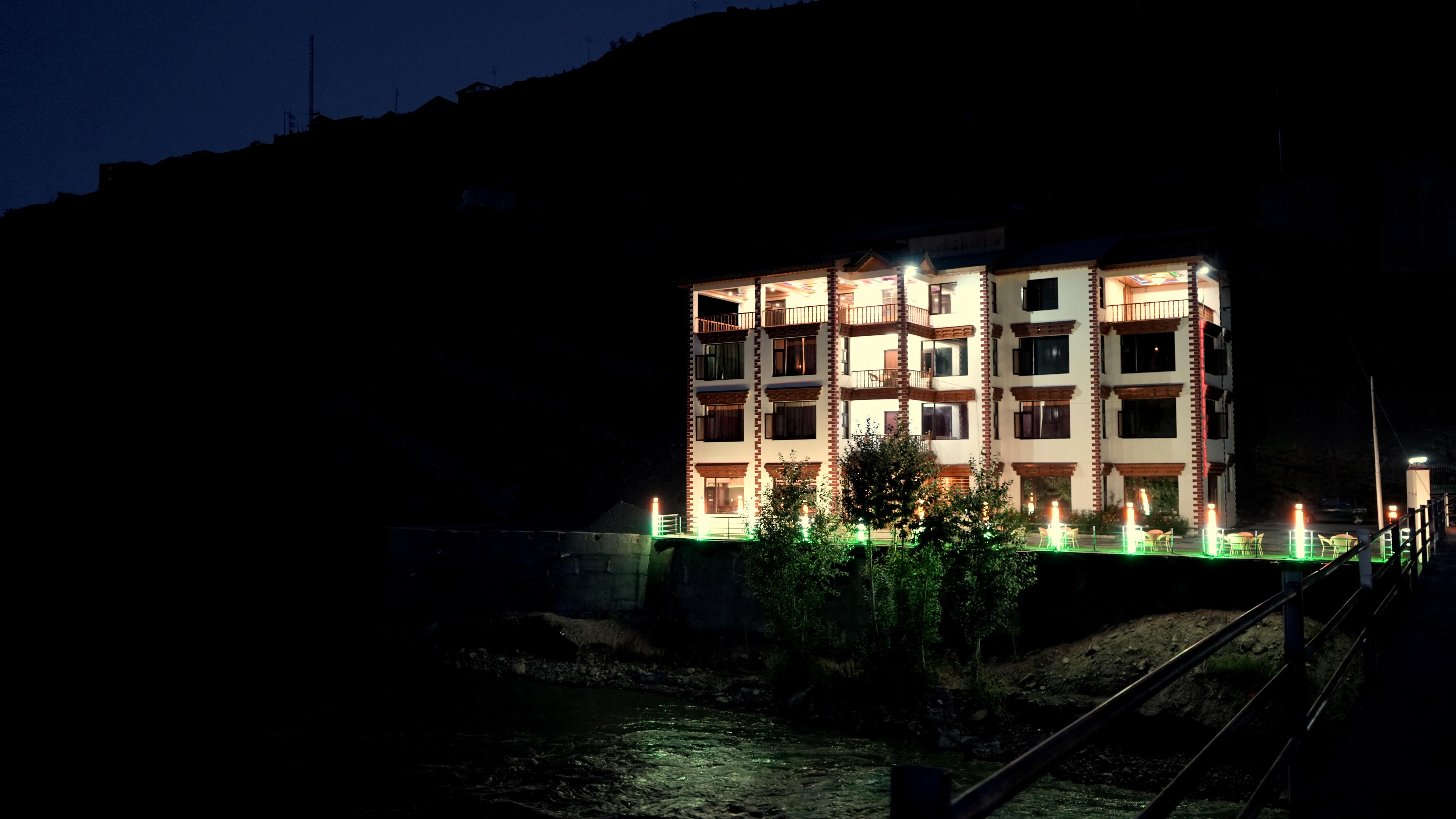 Hayatt Palace Restaurant