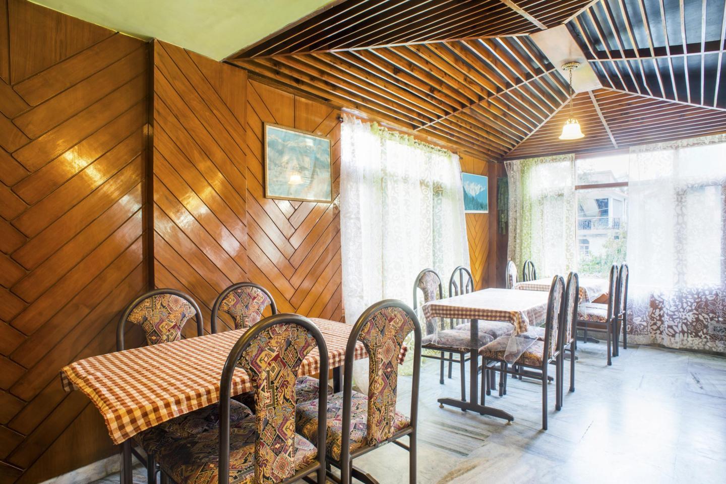 Zarim Dining