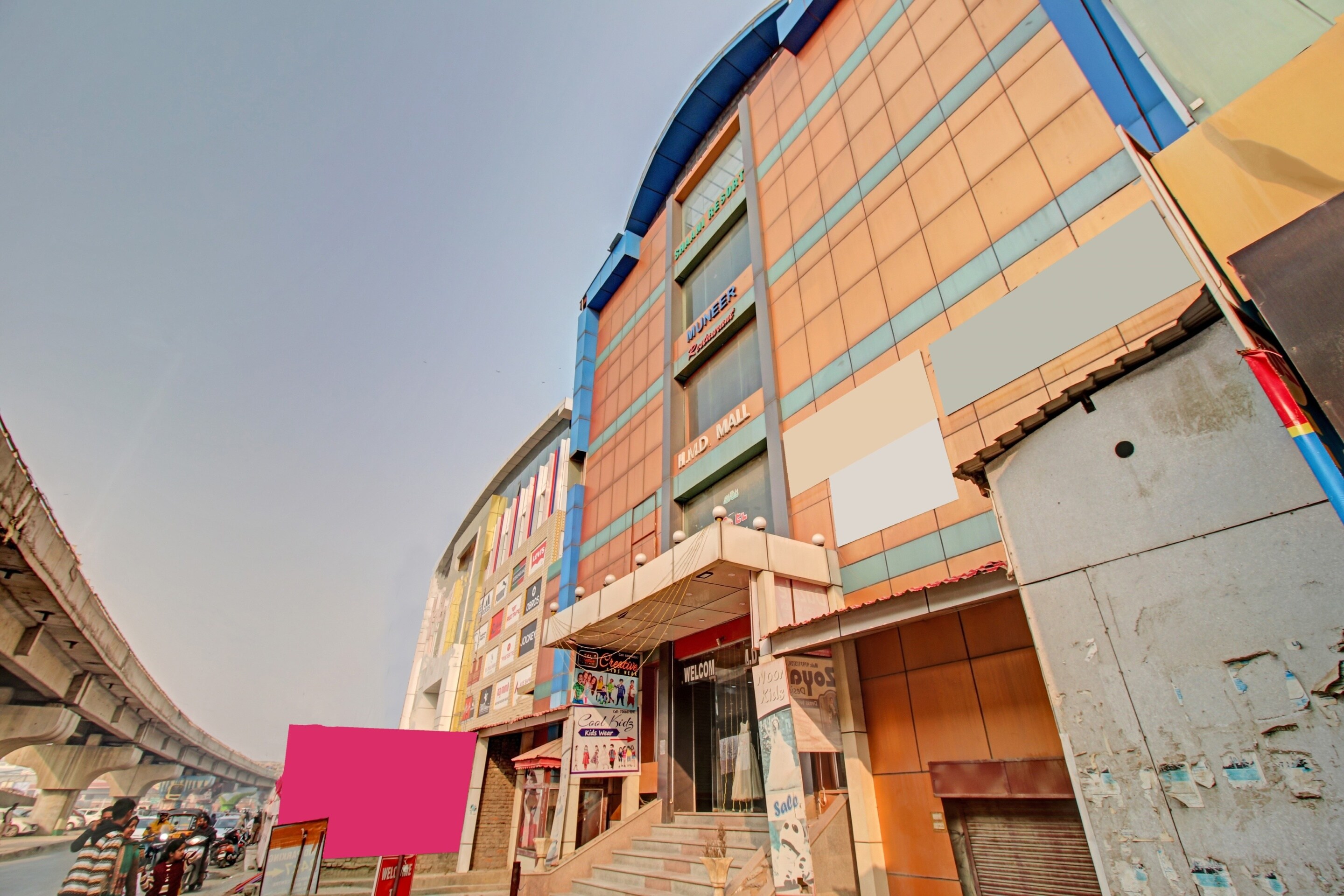 OYO Flagship 84461 Hotel Shaani Resort - Restaurant