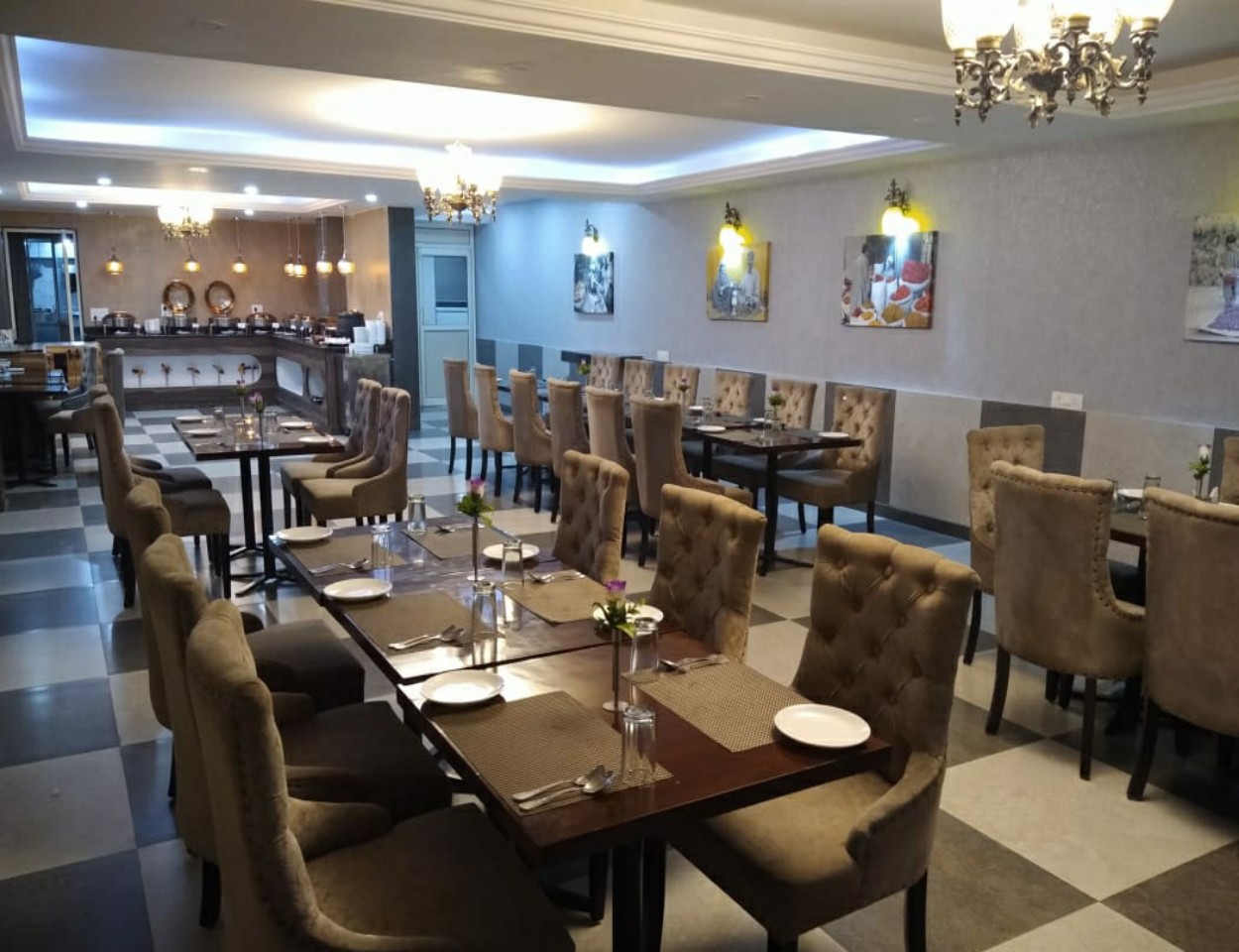 Zabarwan Restaurant (A Unit of Montreal Group)