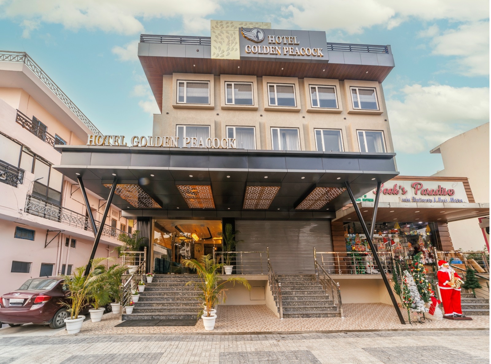 Hotel Golden Peacock - 5min From Har Ki Pauri 𝗕𝗢𝗢𝗞 Haridwar Hotel