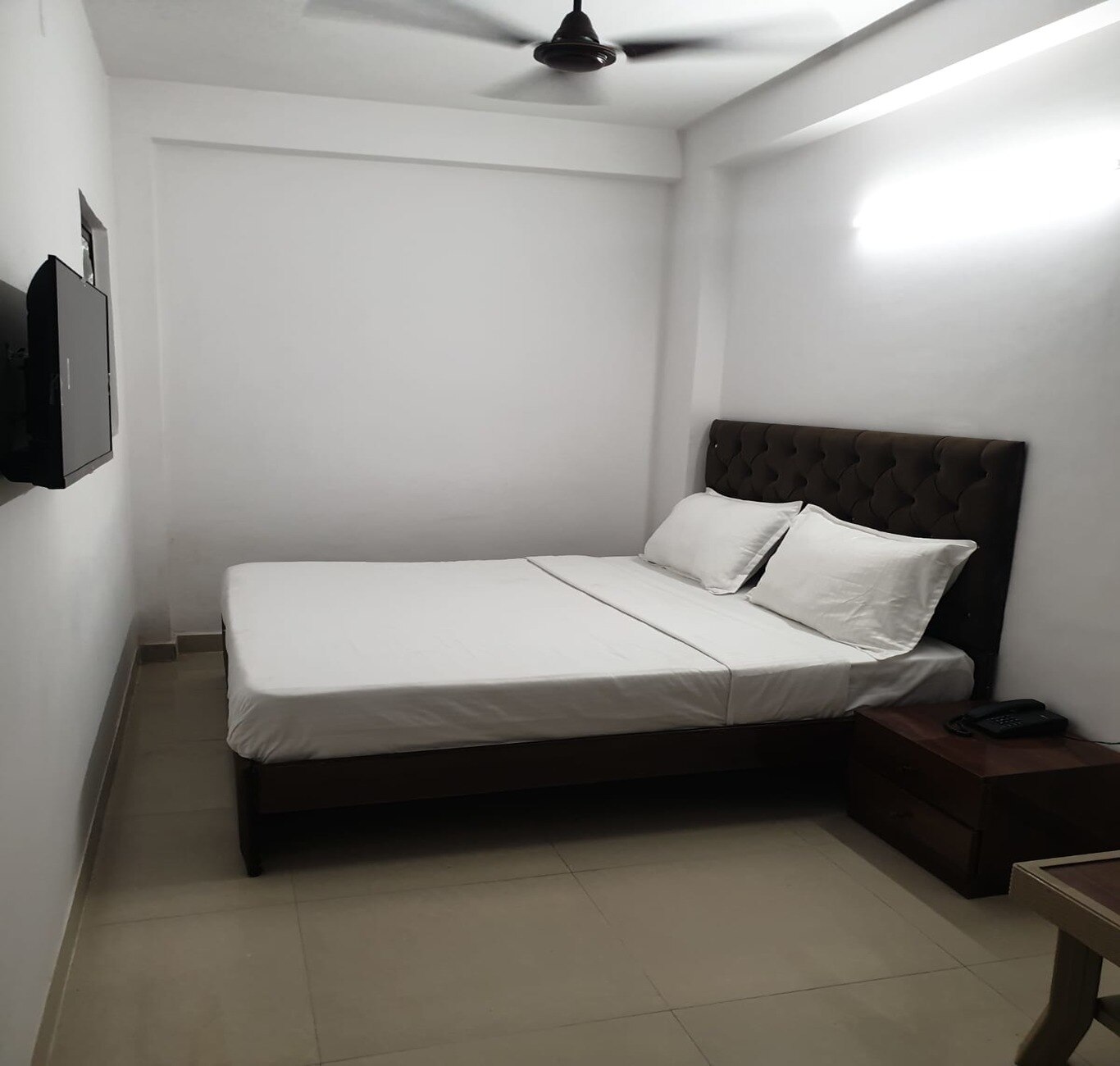 Dwarka Inn Palace, Ramphal chowk Delhi - Reviews, Photos & Offer