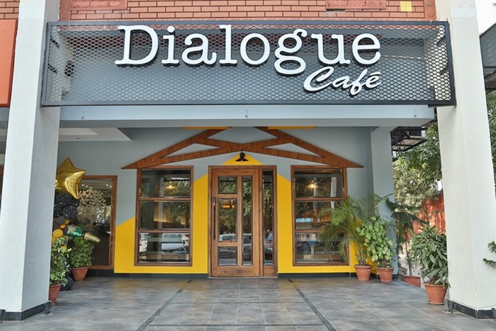 DIALOGUE CAFE