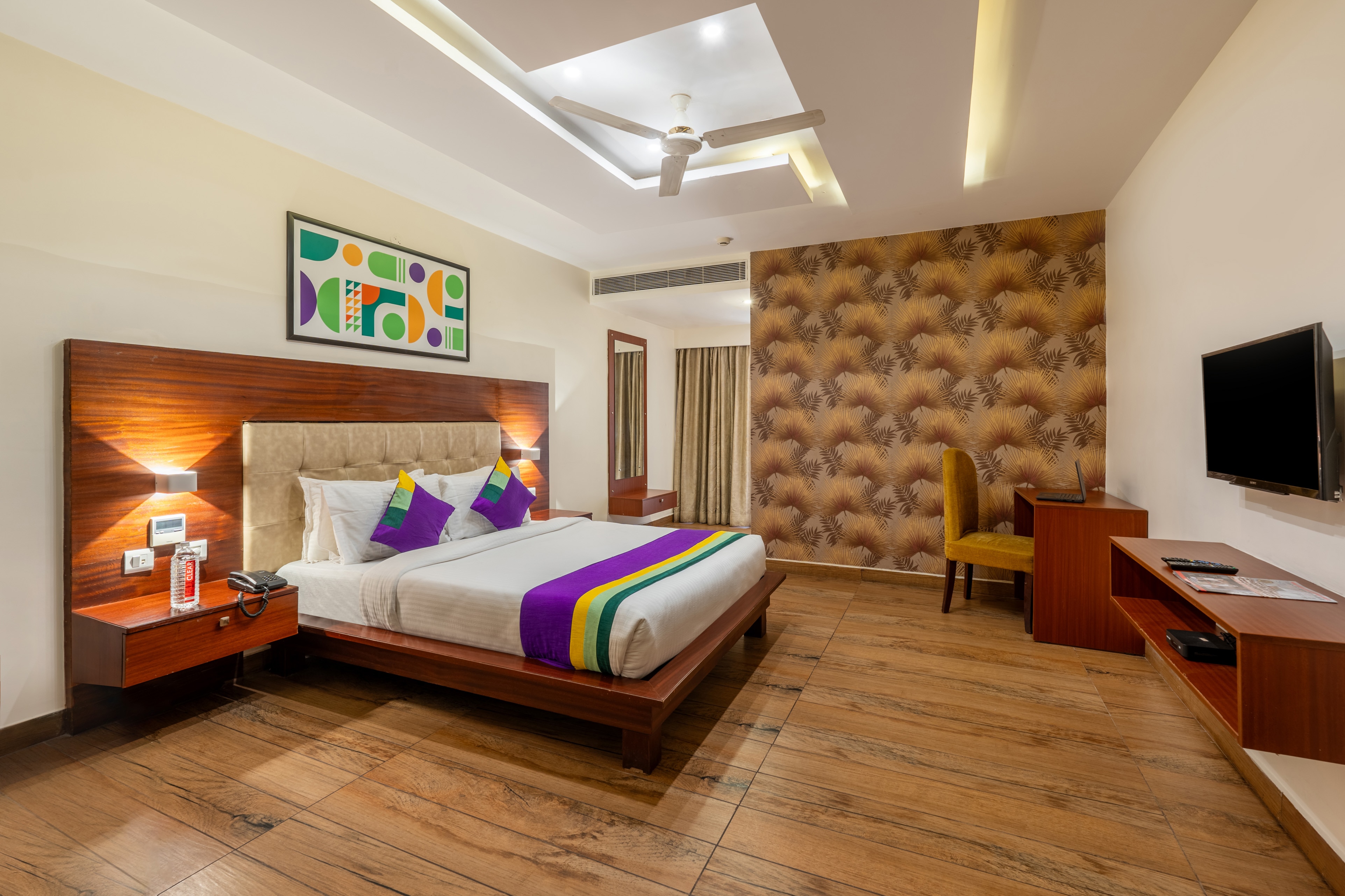Rooms of Treebo Premium Runway Suites Near Prestige Tech Park - Hotel ...