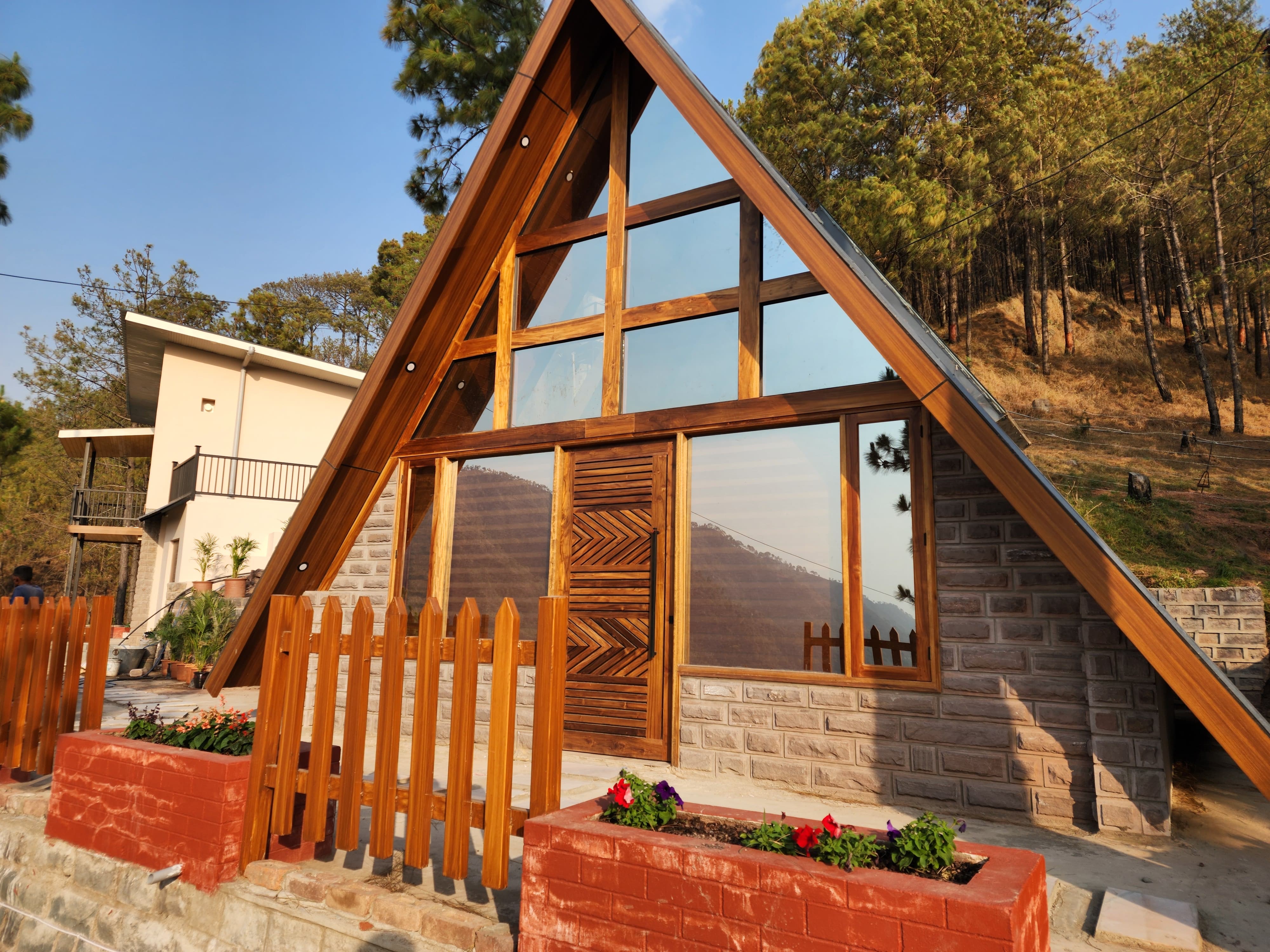 NoWhere Cottages Kasauli 𝗕𝗢𝗢𝗞 Kasauli Cottage