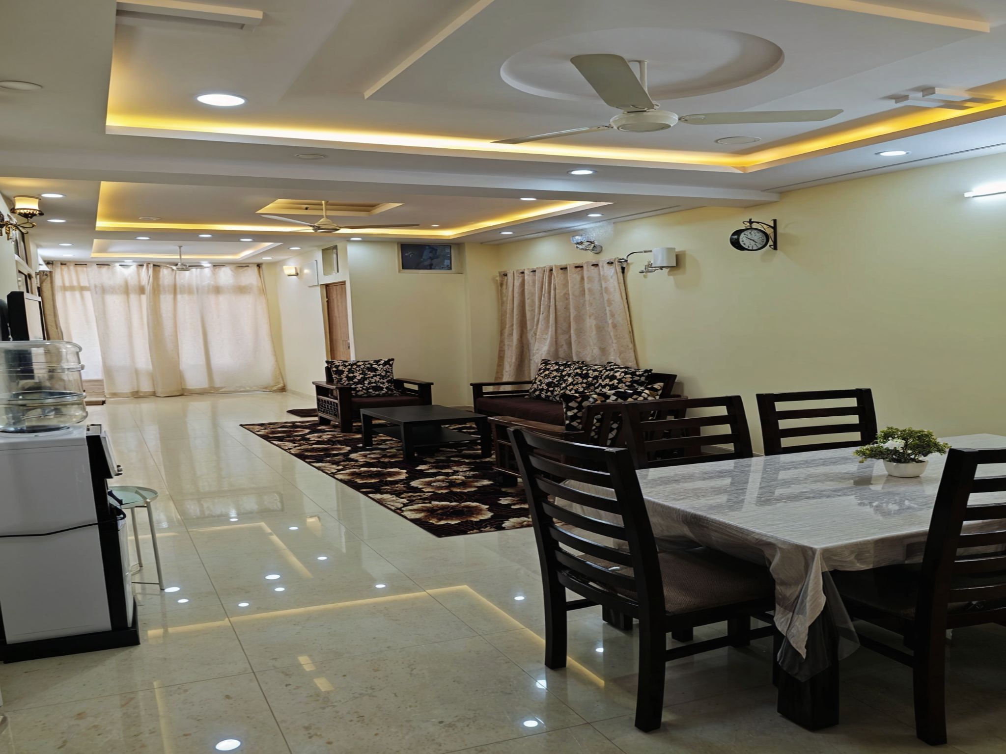 Harmony Suites 3BR By Homeyhuts 𝗕𝗢𝗢𝗞 Hyderabad Apartment