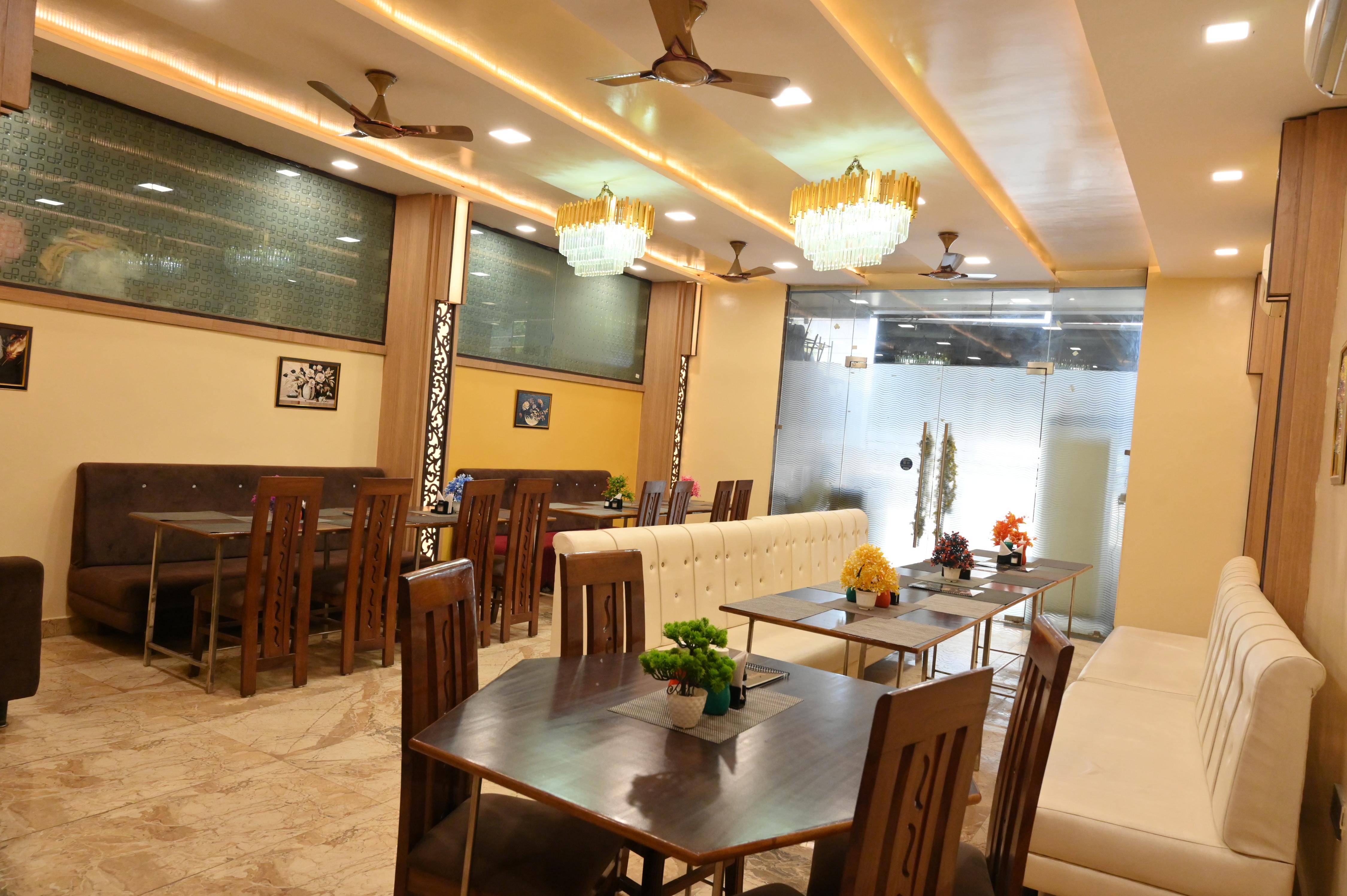 Krystal Cafe & Restaurant