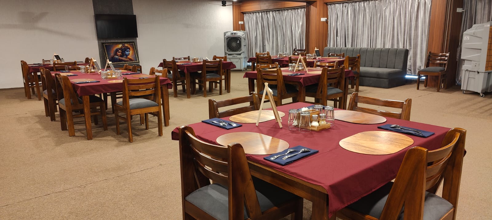 STONE & CLAY RESTAURANT