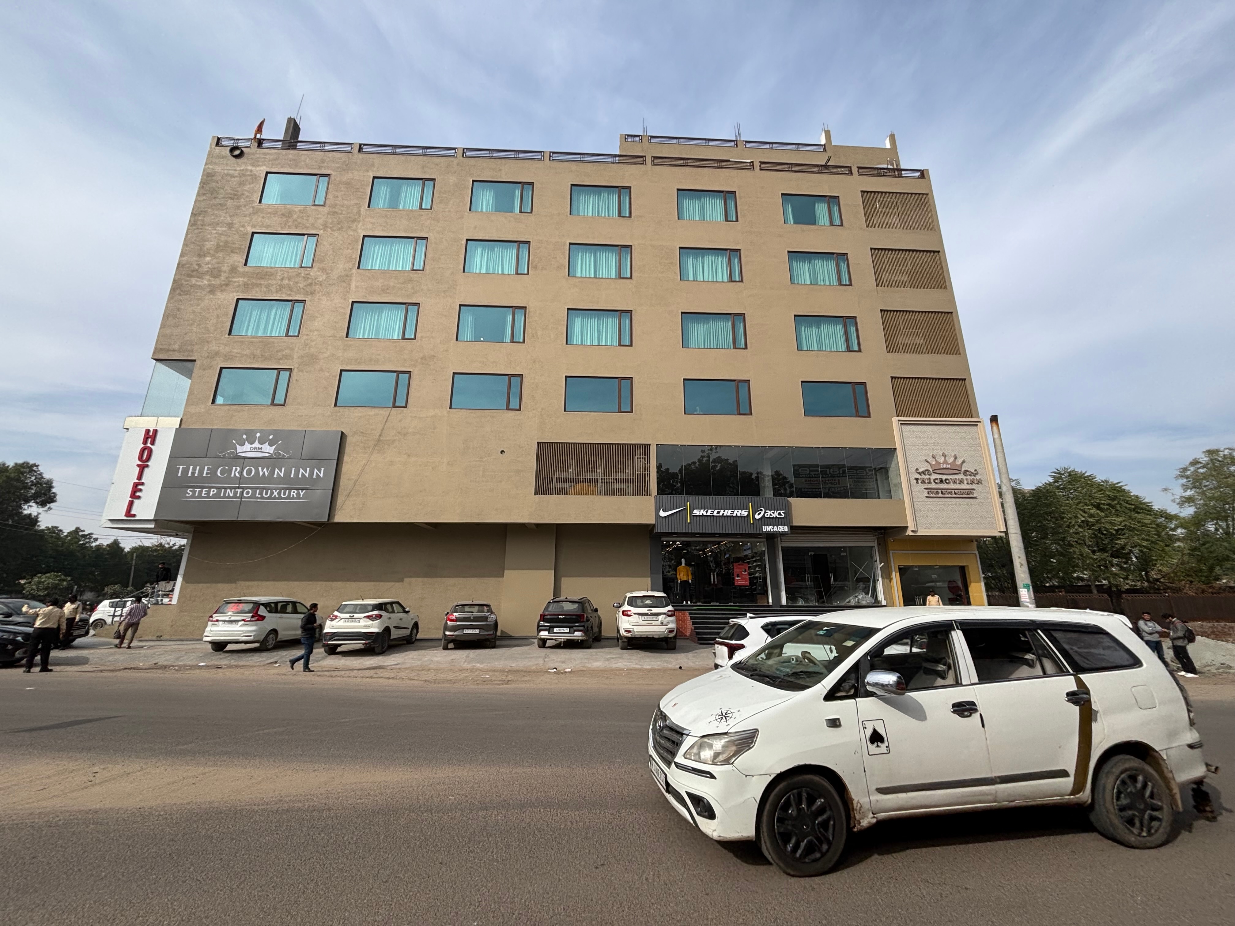 THE CROWN INN Hotel Jhunjhunu - Reviews, Photos & Offer