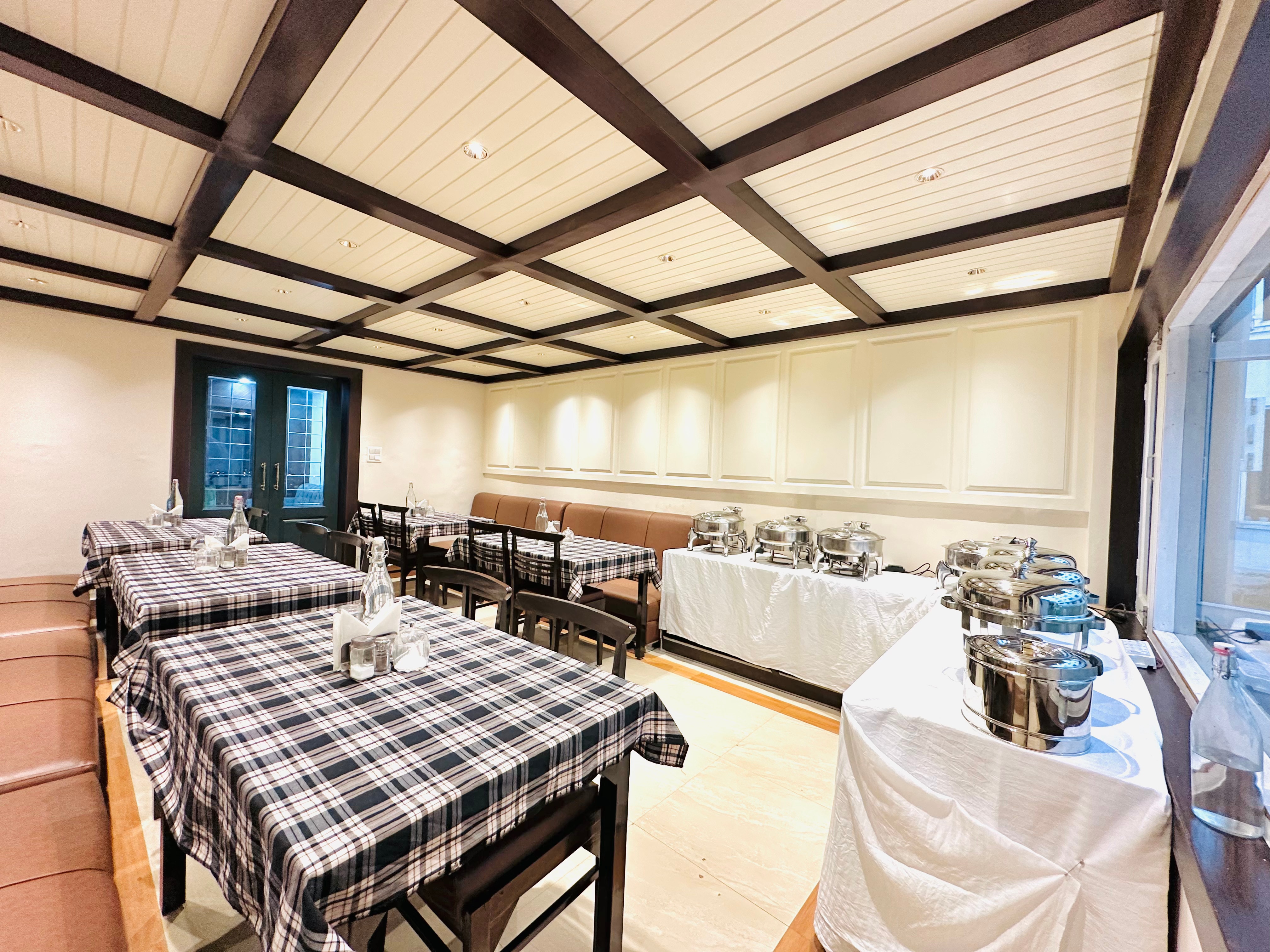 DAYS INN RESTAURANT