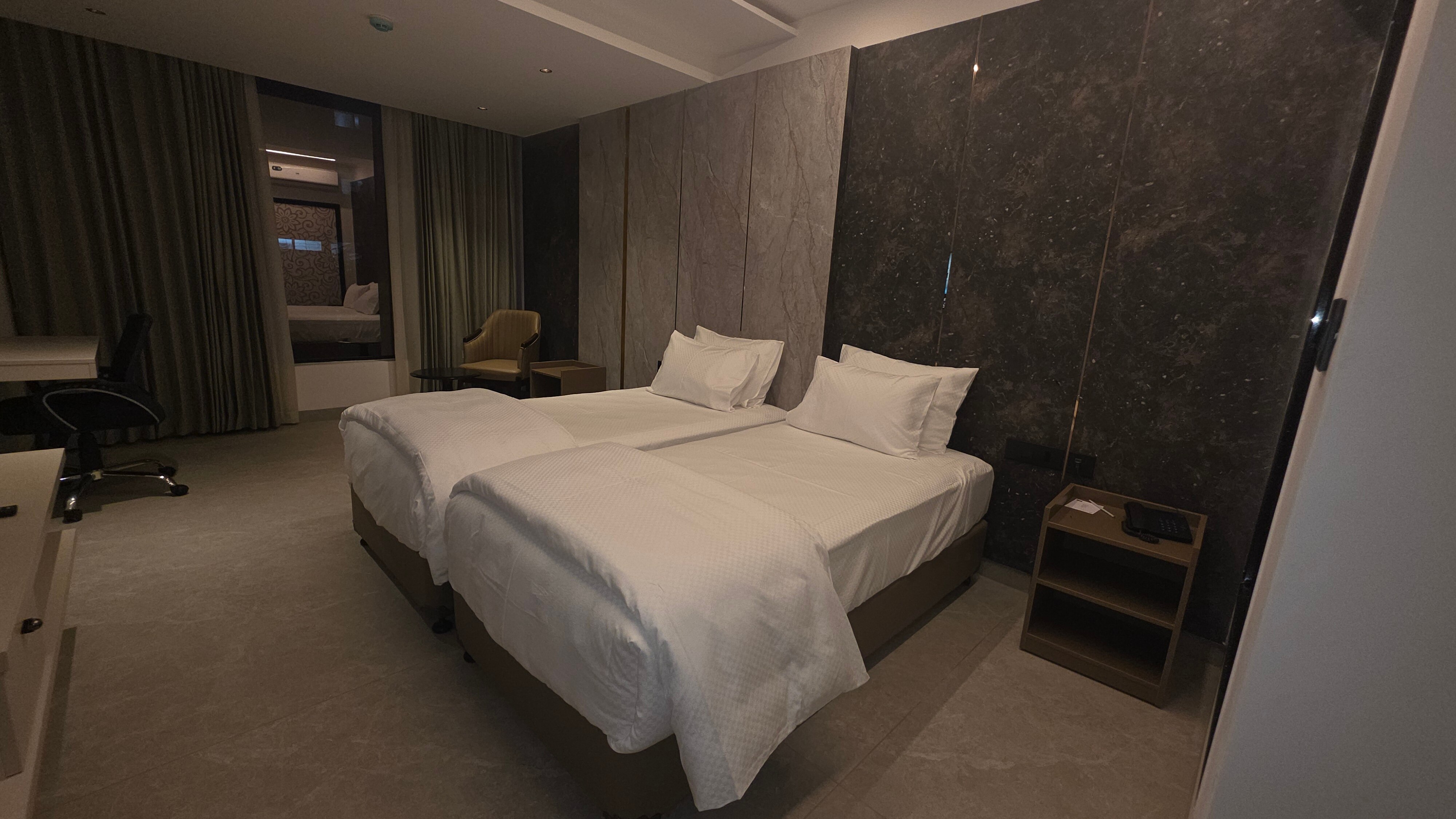 Citrus Classic Manyata Tech Park Gate number 5 𝗕𝗢𝗢𝗞 Bangalore Hotel
