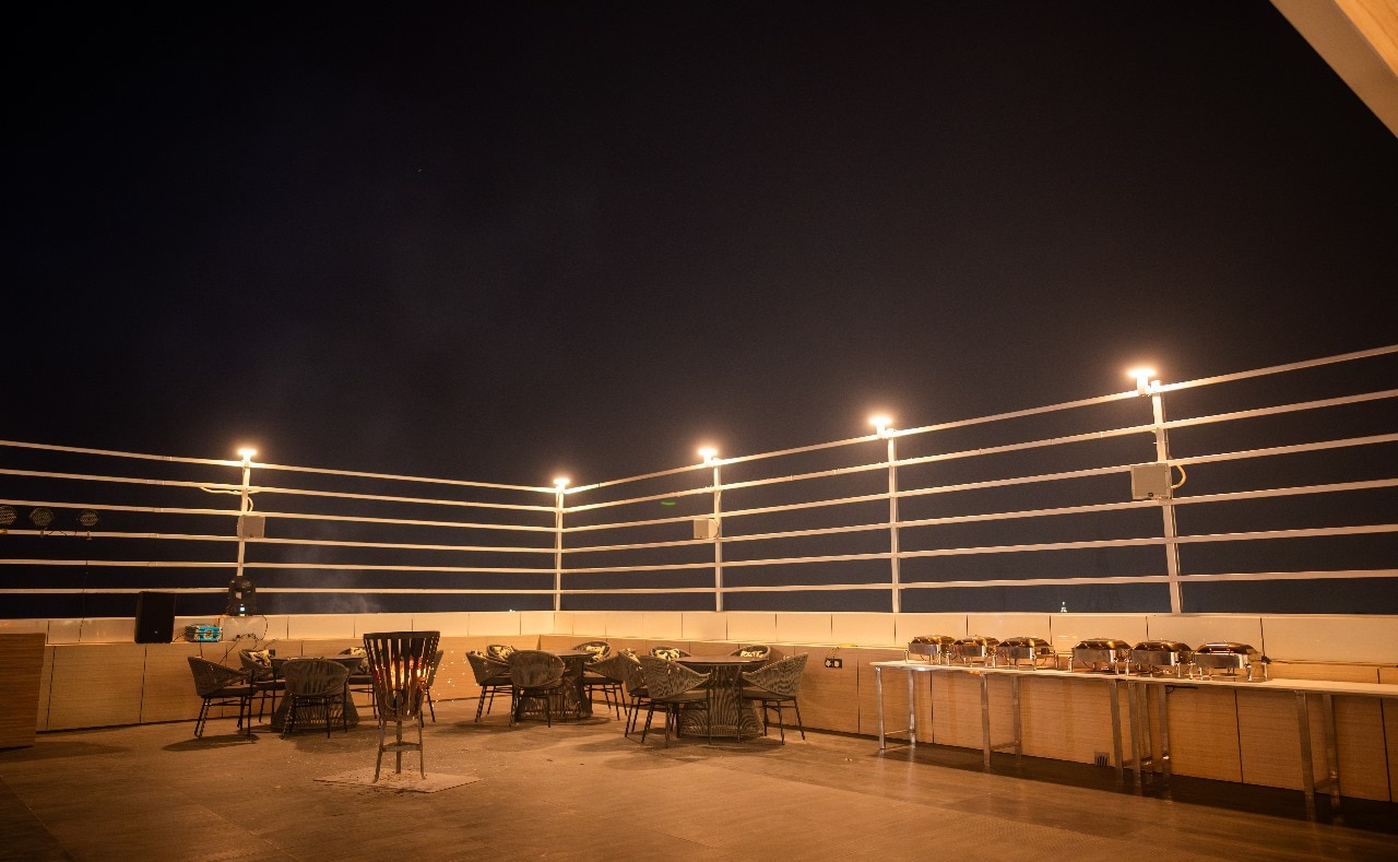 Sky Lounge Restaurent
