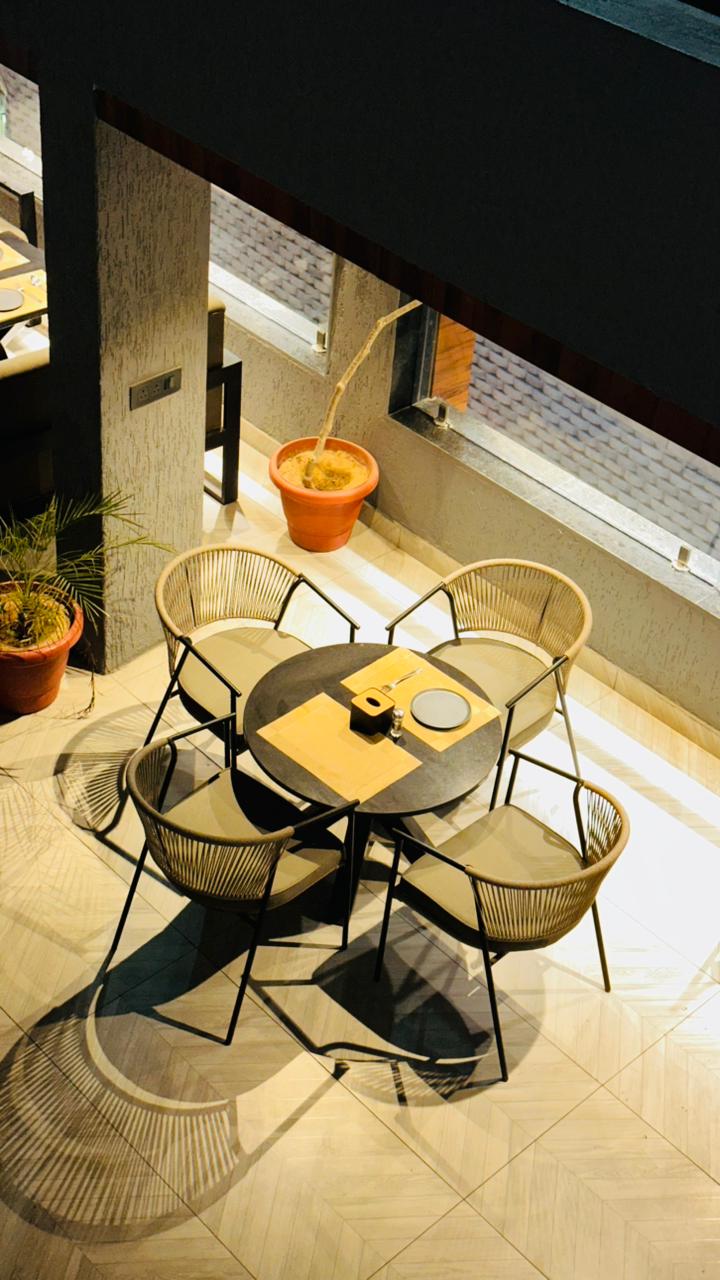 ROOF TOP RESTAURANT