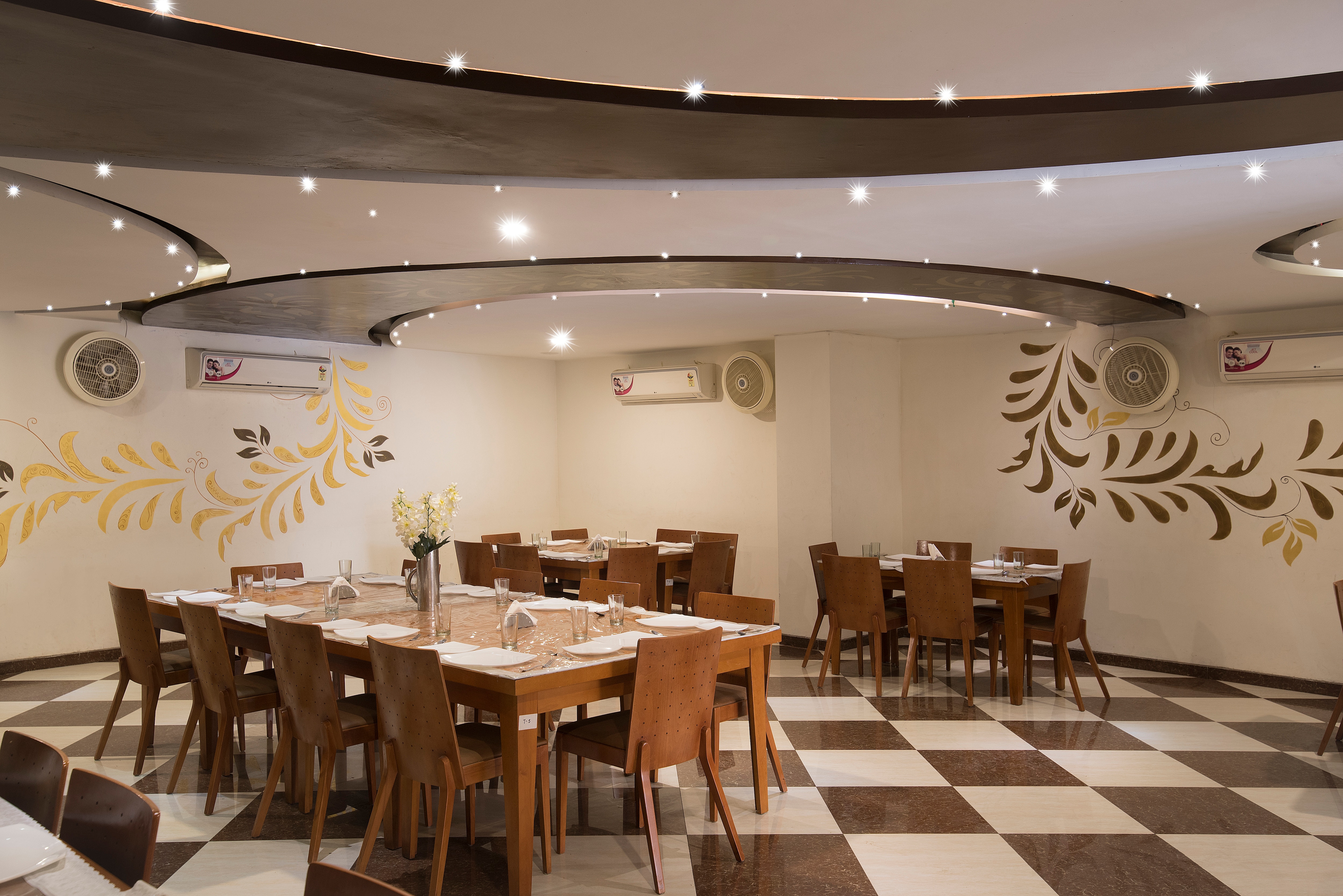 Swaad Restaurant