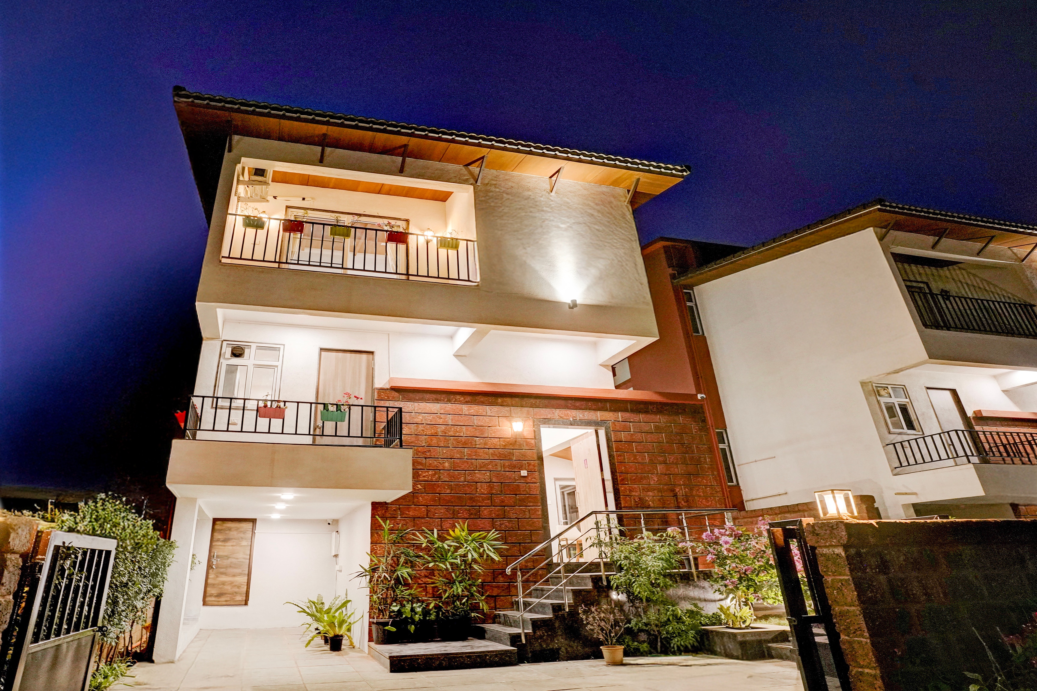 ELIVAAS Signature 3 BHK Aamy Villa with Pvt Pool & Garden - Tap to explore photos