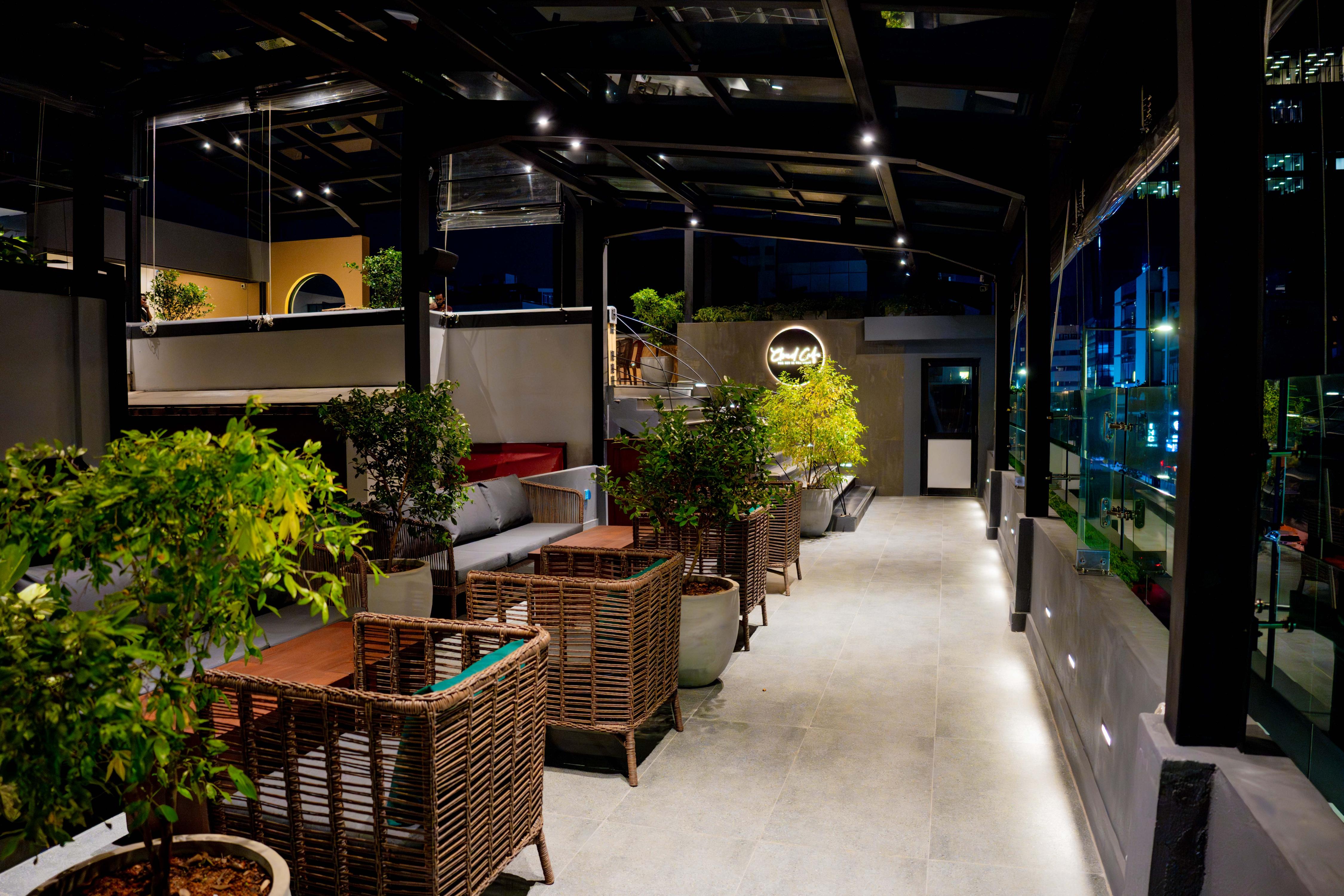 Cloud Cafe & Bar