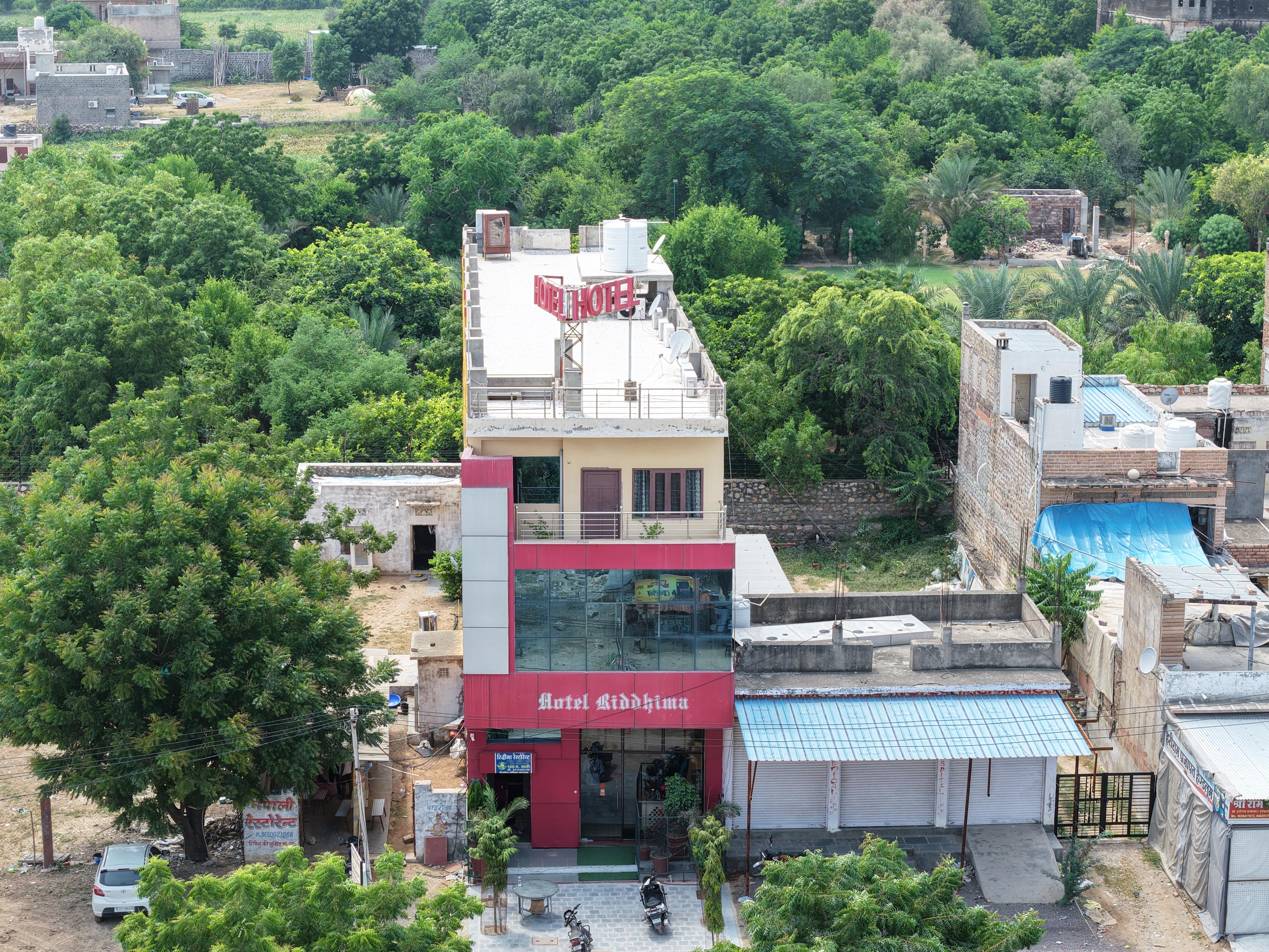 Hotel Riddhima & Restaurant
